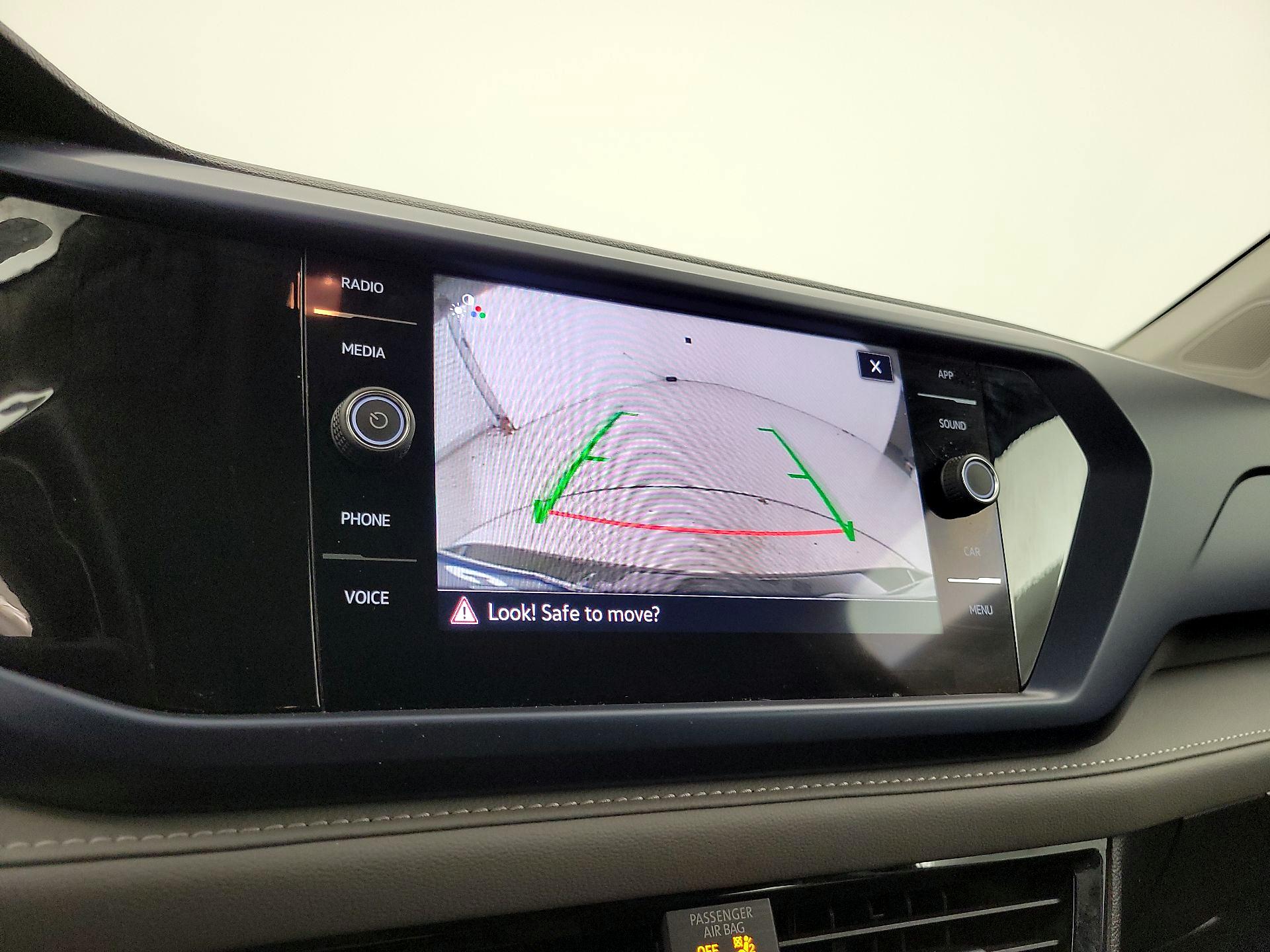 Thumbnail: 2024 Volkswagen Taos - 14