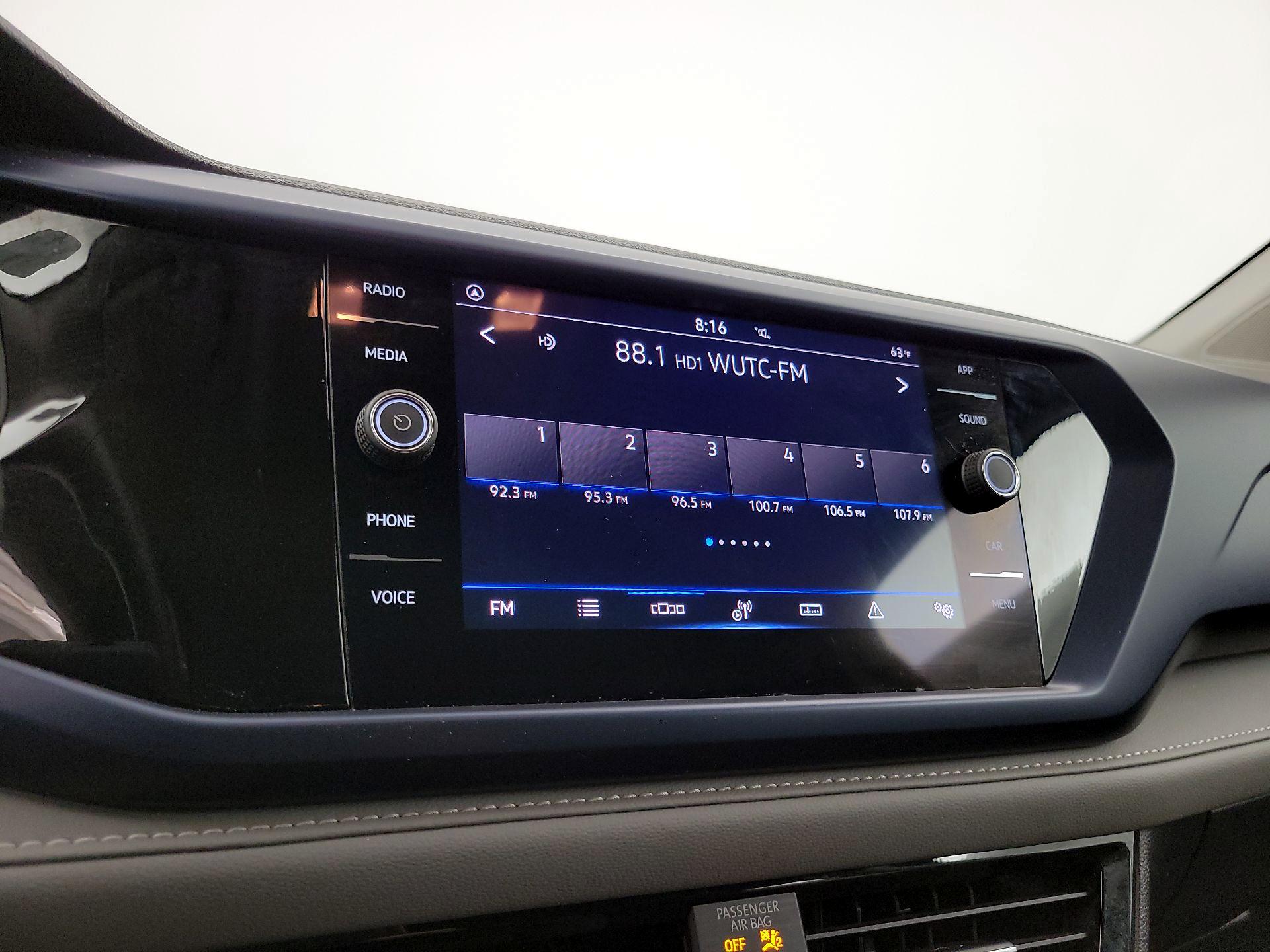 Thumbnail: 2024 Volkswagen Taos - 15