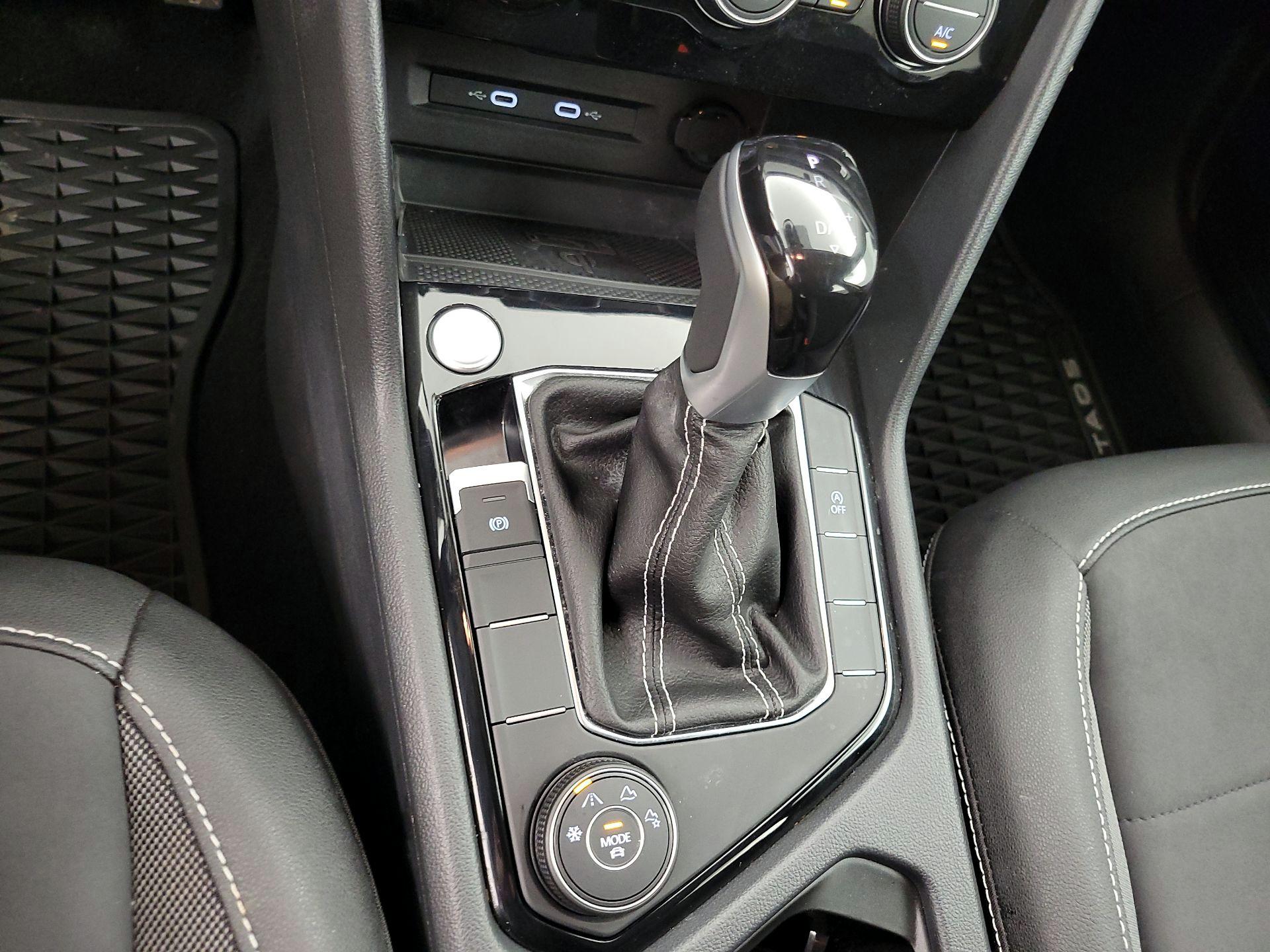 Thumbnail: 2024 Volkswagen Taos - 17