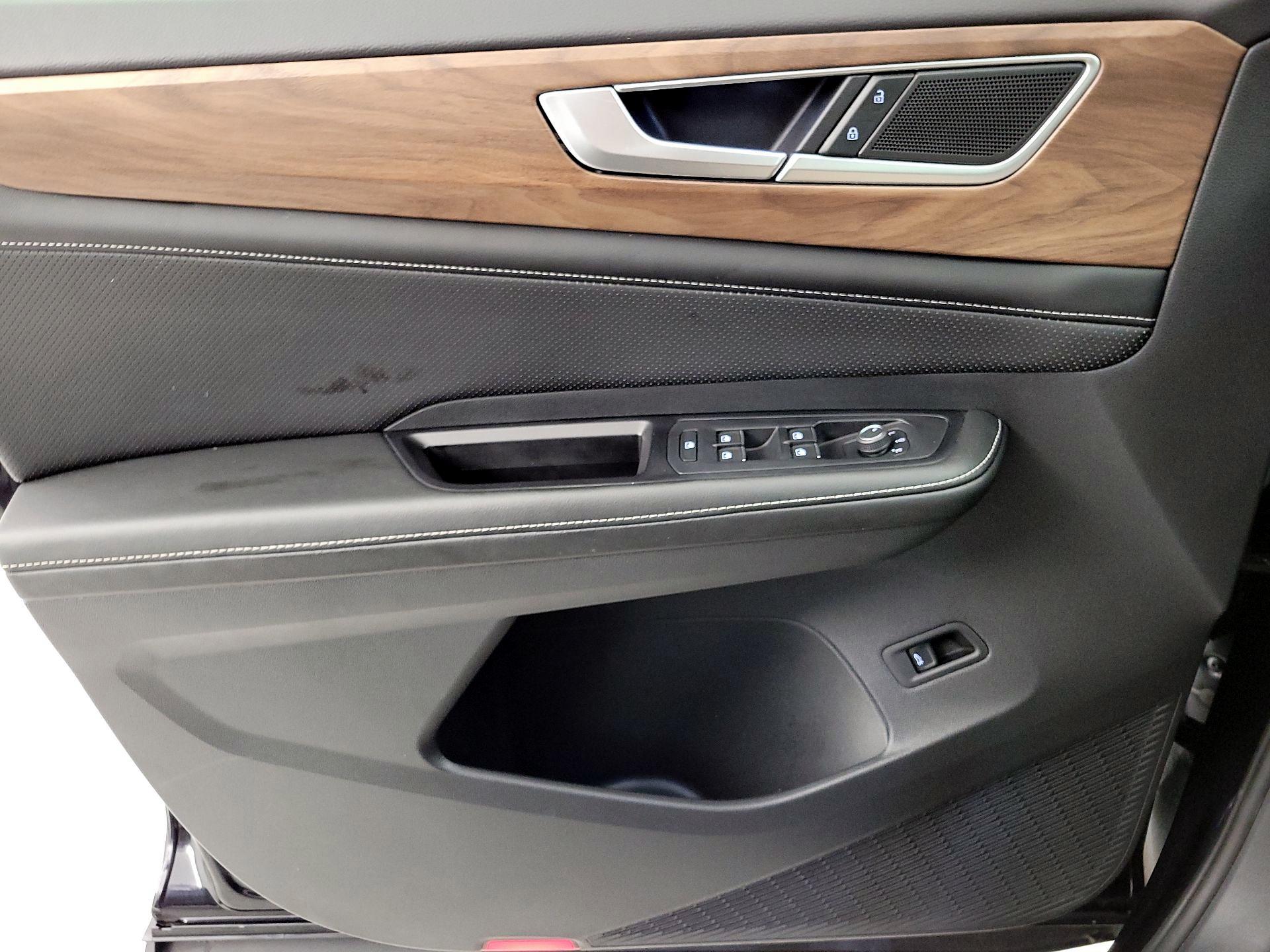 Thumbnail: 2024 Volkswagen Atlas - 12