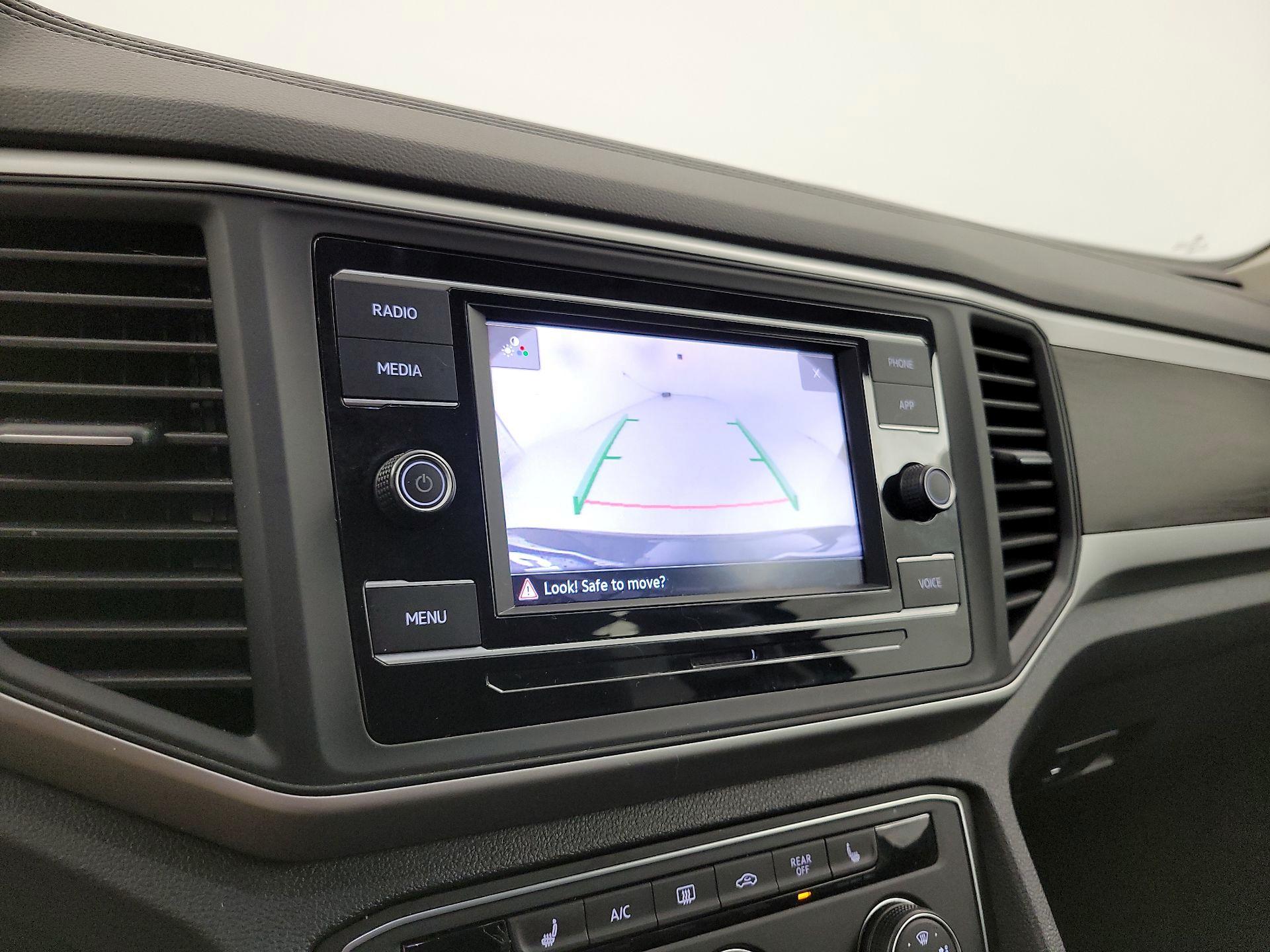 Thumbnail: 2022 Volkswagen Atlas - 14