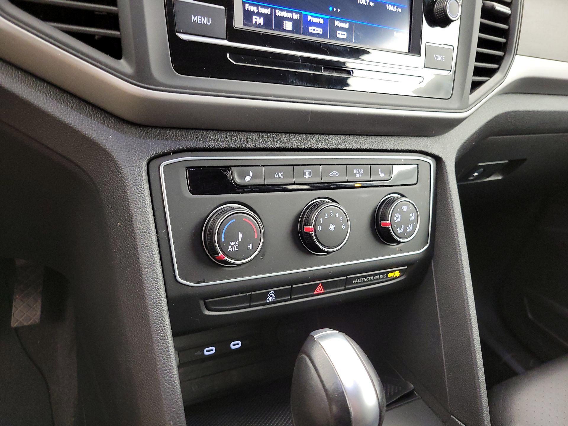 Thumbnail: 2022 Volkswagen Atlas - 16