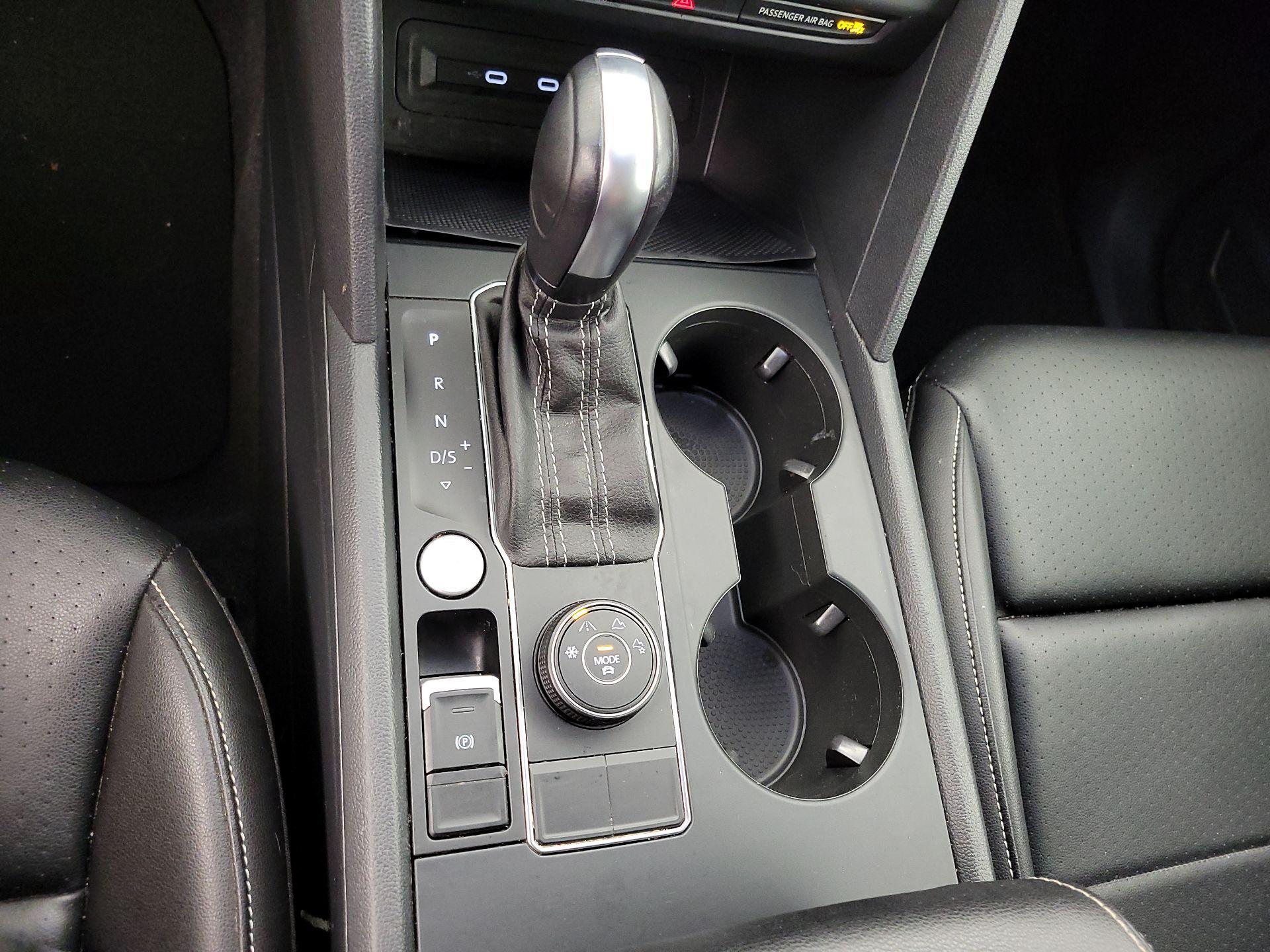 Thumbnail: 2022 Volkswagen Atlas - 17