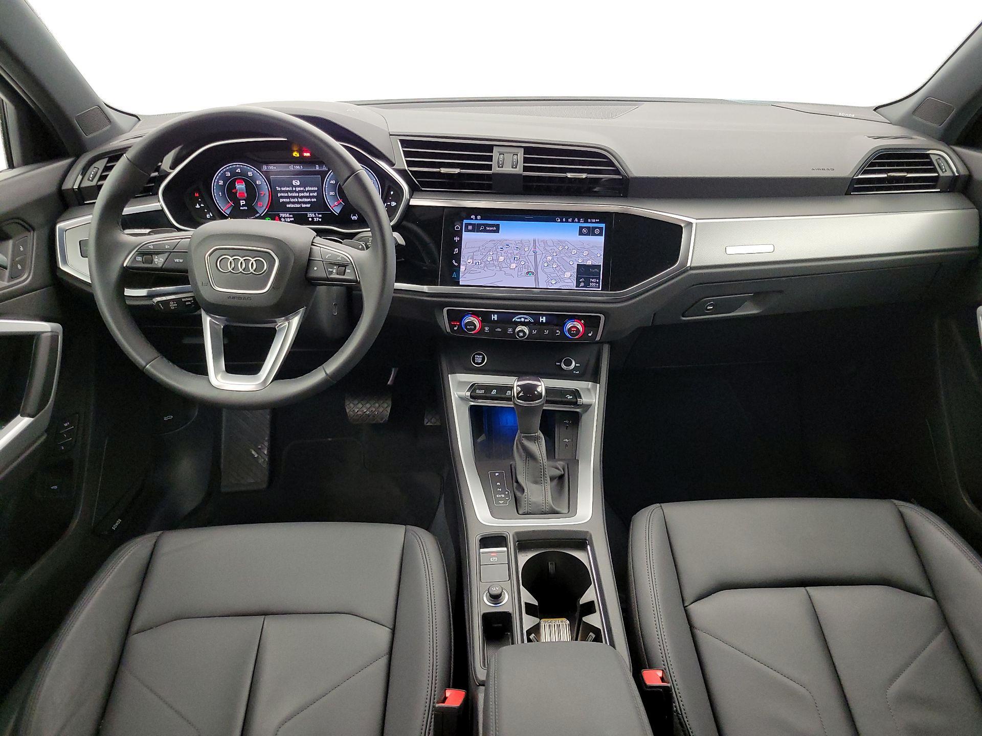 Thumbnail: 2025 Audi Q3 - 9