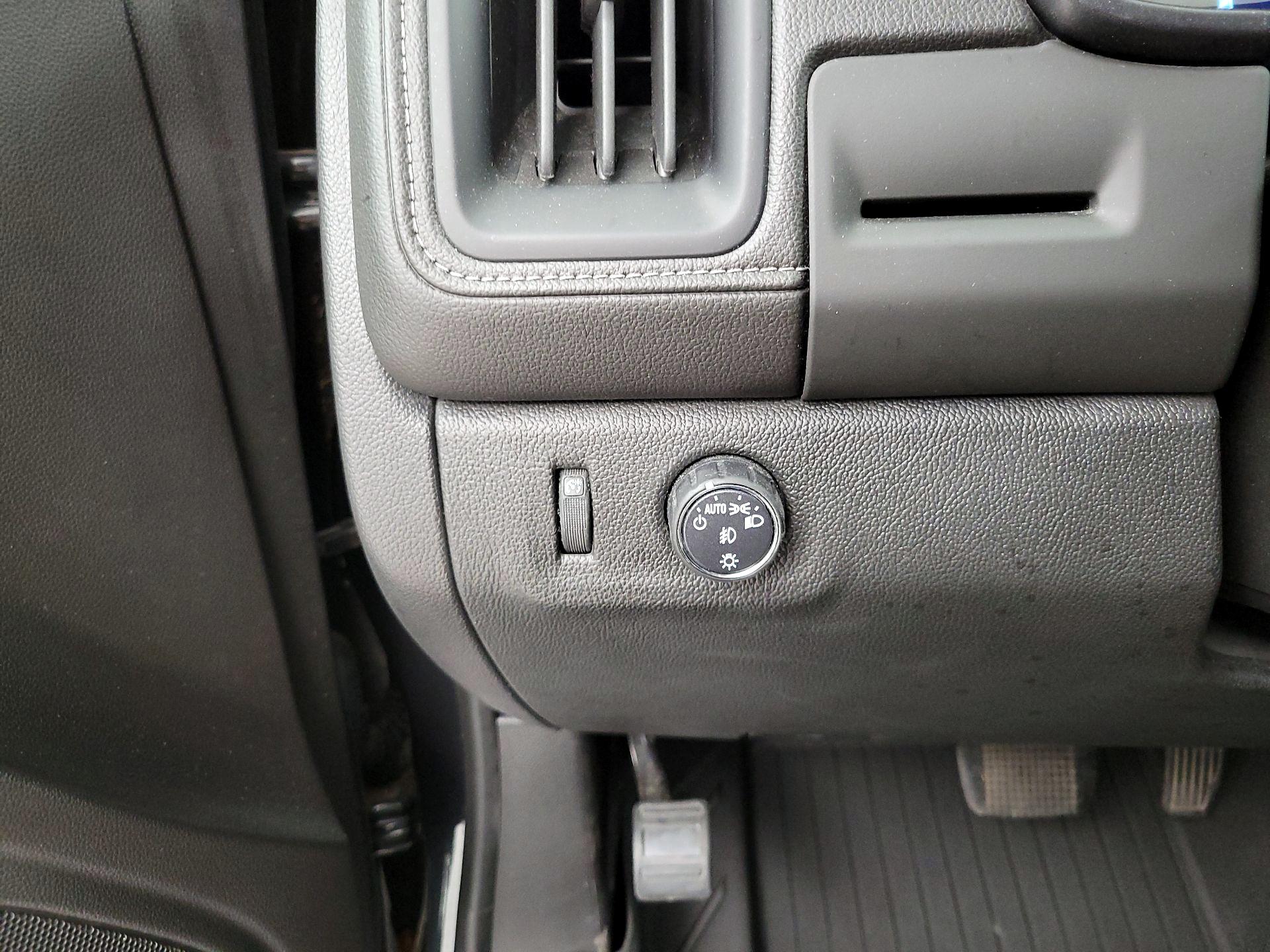 Thumbnail: 2018 GMC Canyon - 13