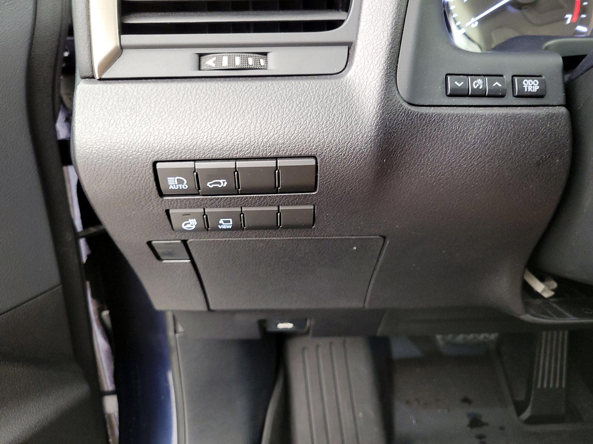 Thumbnail: 2022 Lexus RX - 13