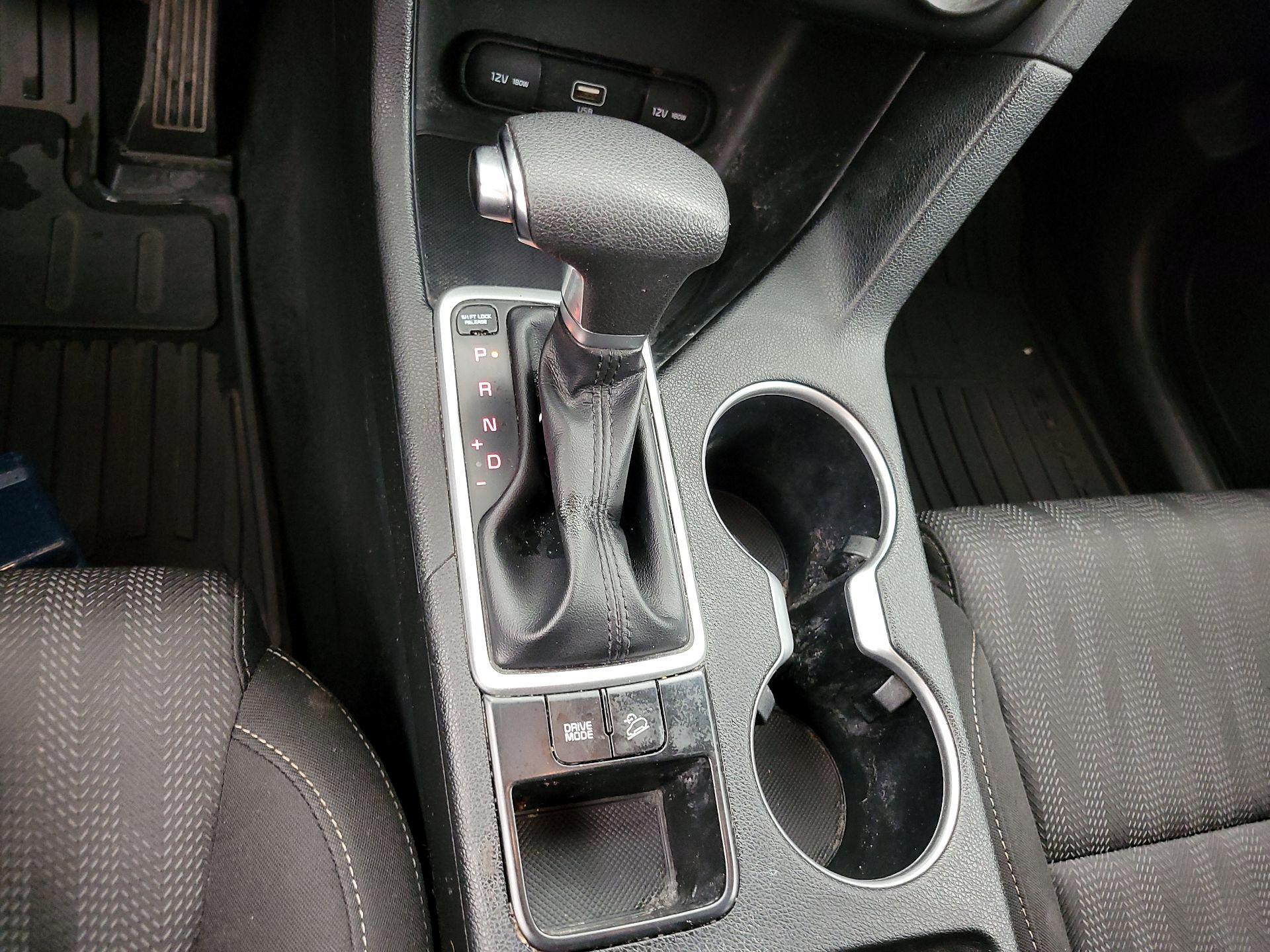 Thumbnail: 2021 Kia Sportage - 17