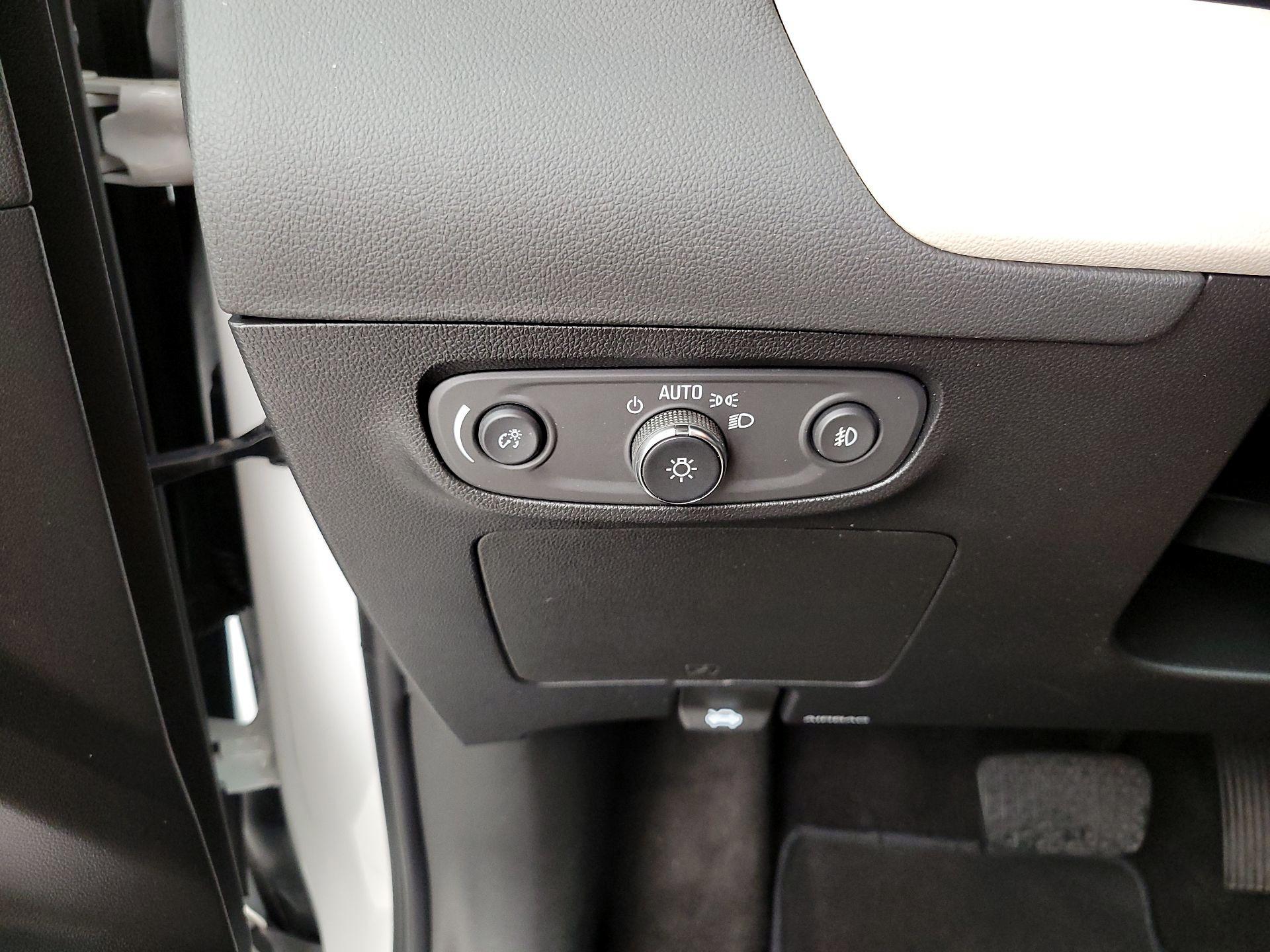 Thumbnail: 2022 Buick Encore GX - 13