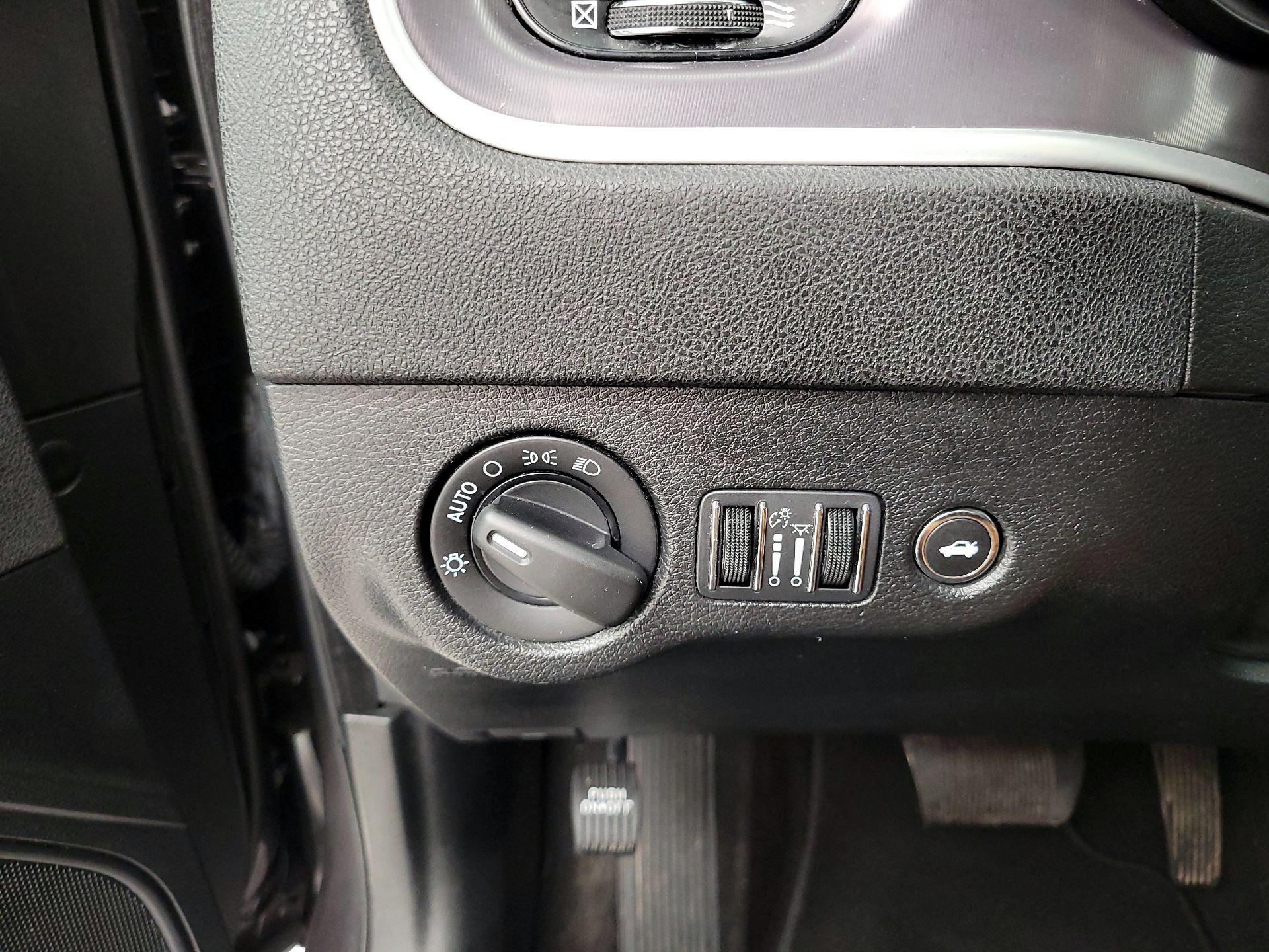 Thumbnail: 2022 Dodge Charger - 13