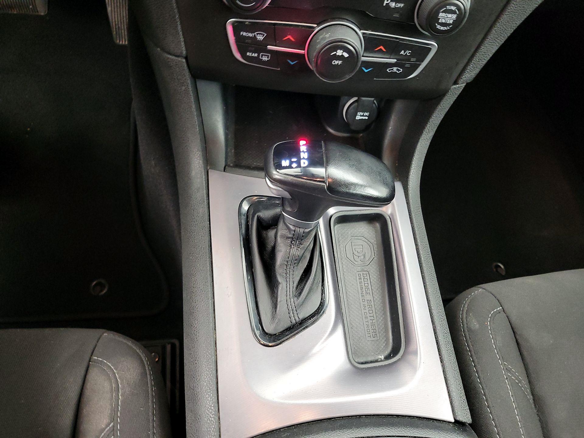 Thumbnail: 2022 Dodge Charger - 17