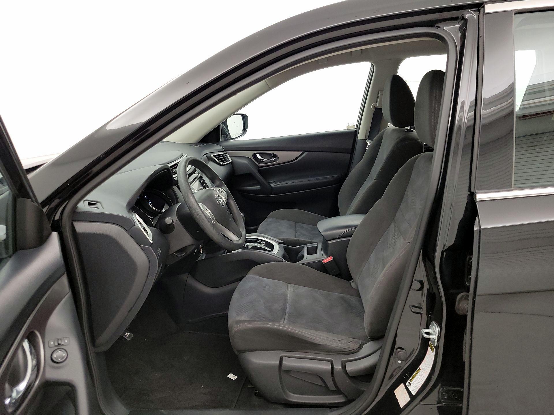 Thumbnail: 2016 Nissan Rogue - 11