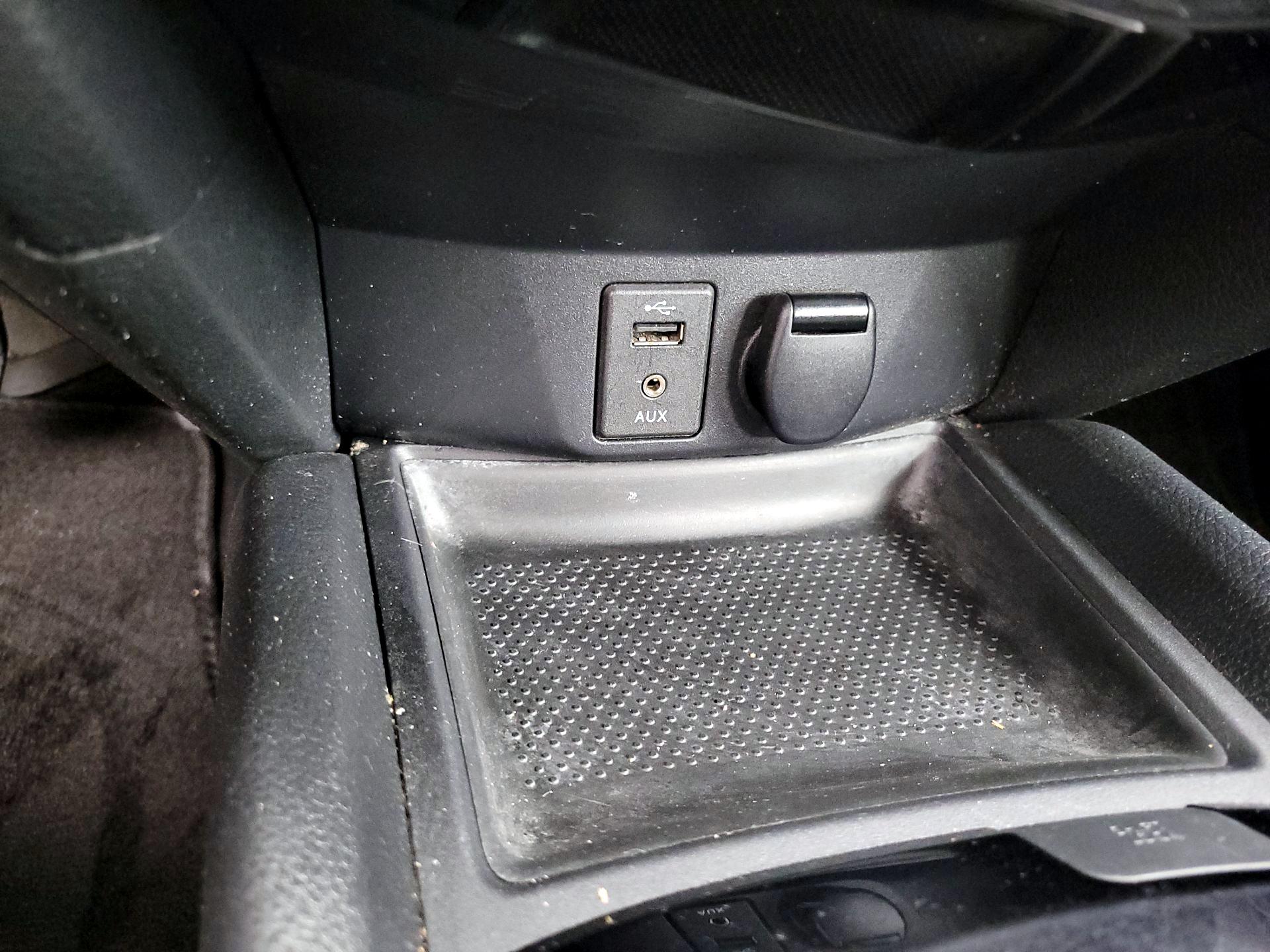 Thumbnail: 2016 Nissan Rogue - 18