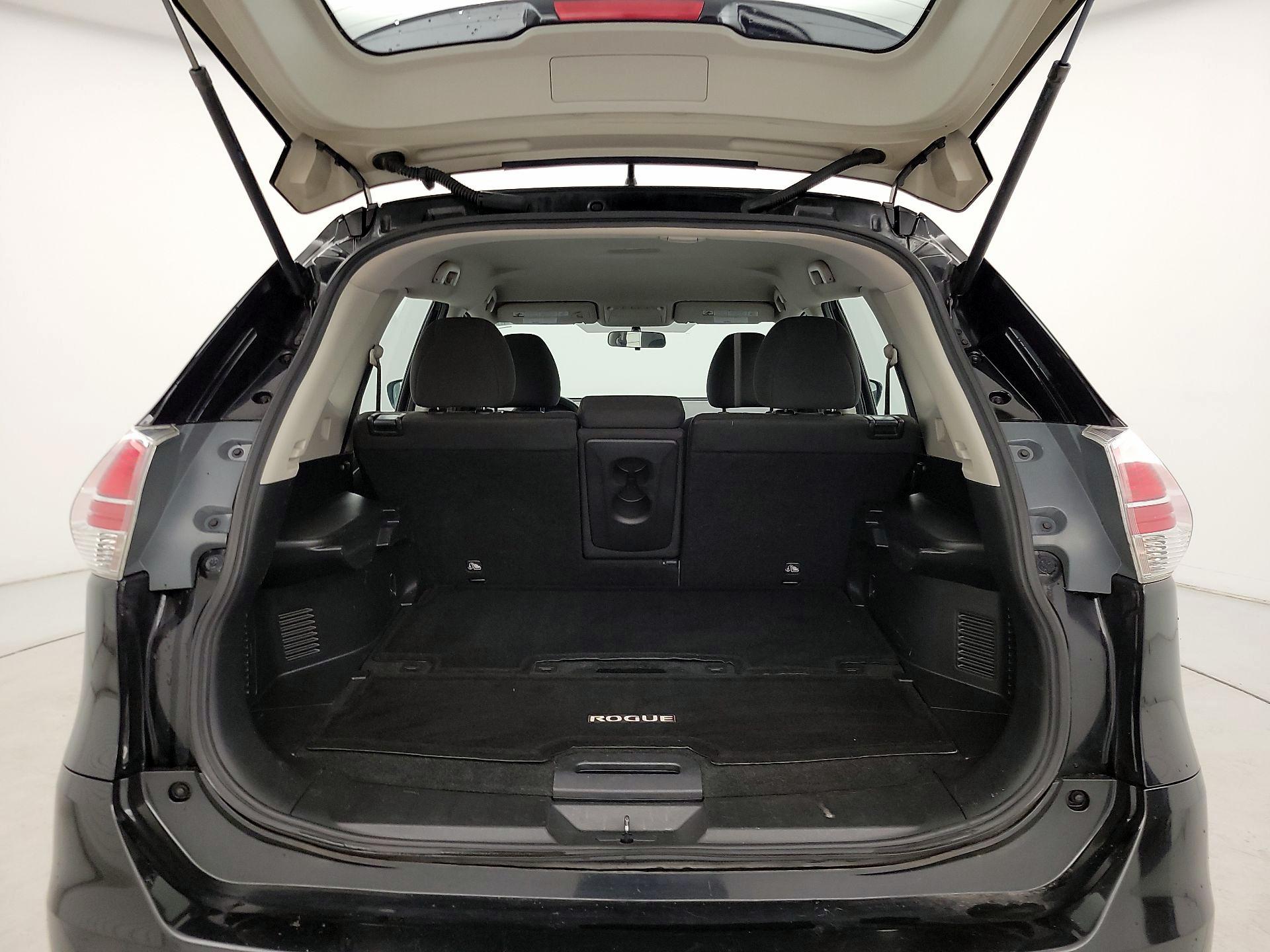 Thumbnail: 2016 Nissan Rogue - 20