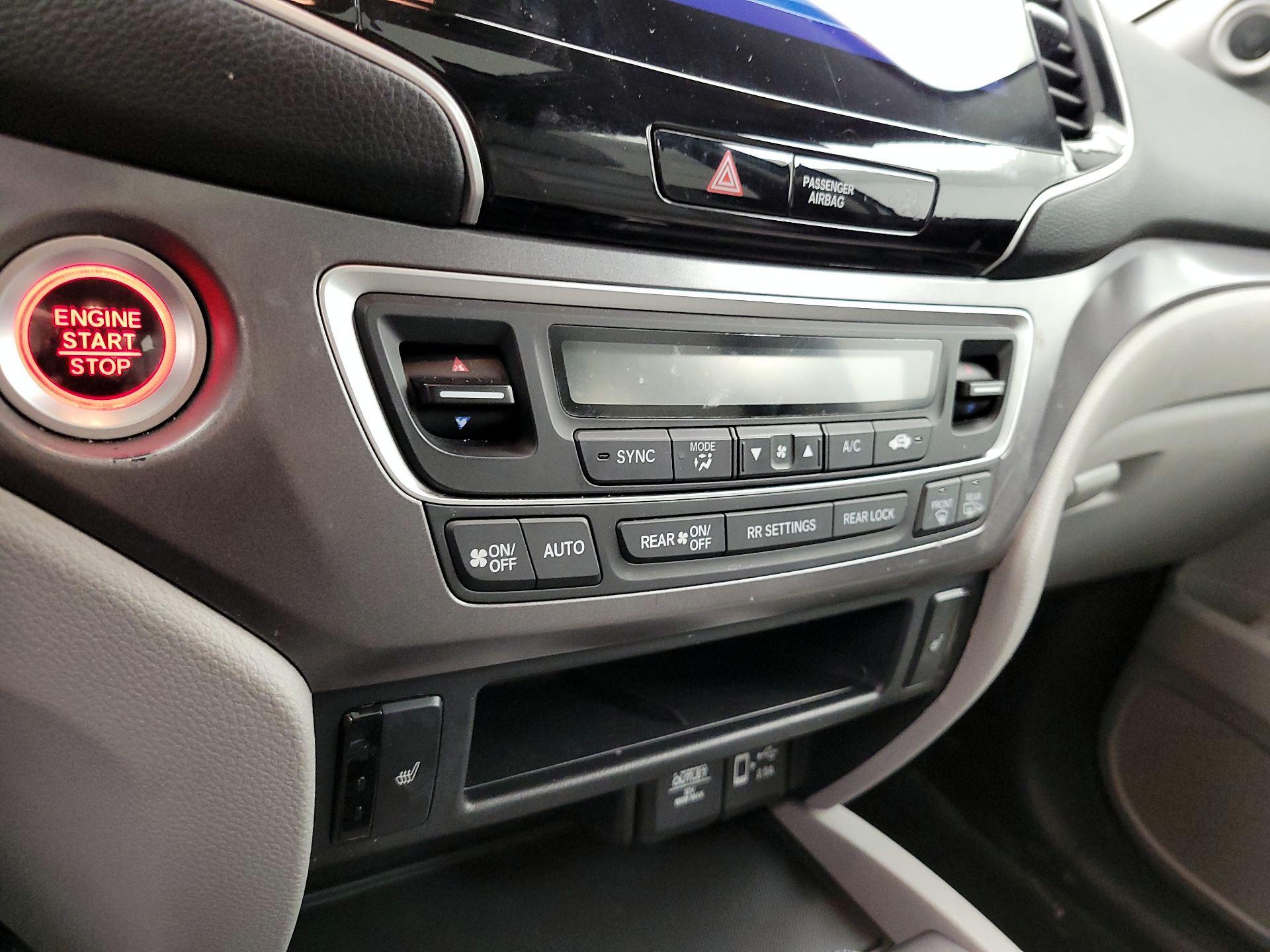 Thumbnail: 2020 Honda Pilot - 16