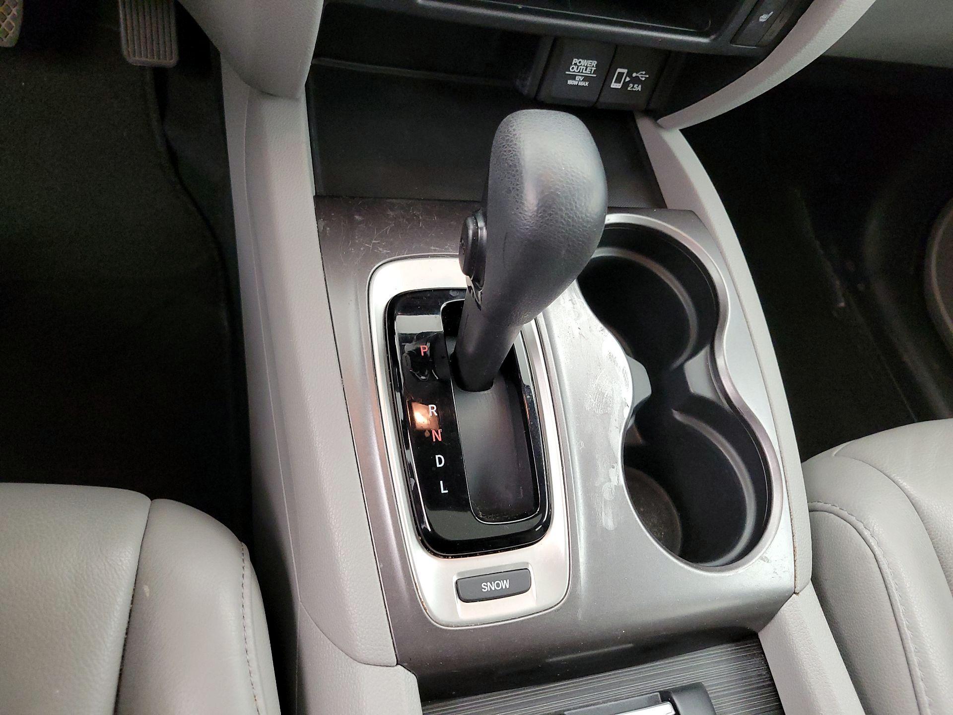 Thumbnail: 2020 Honda Pilot - 17