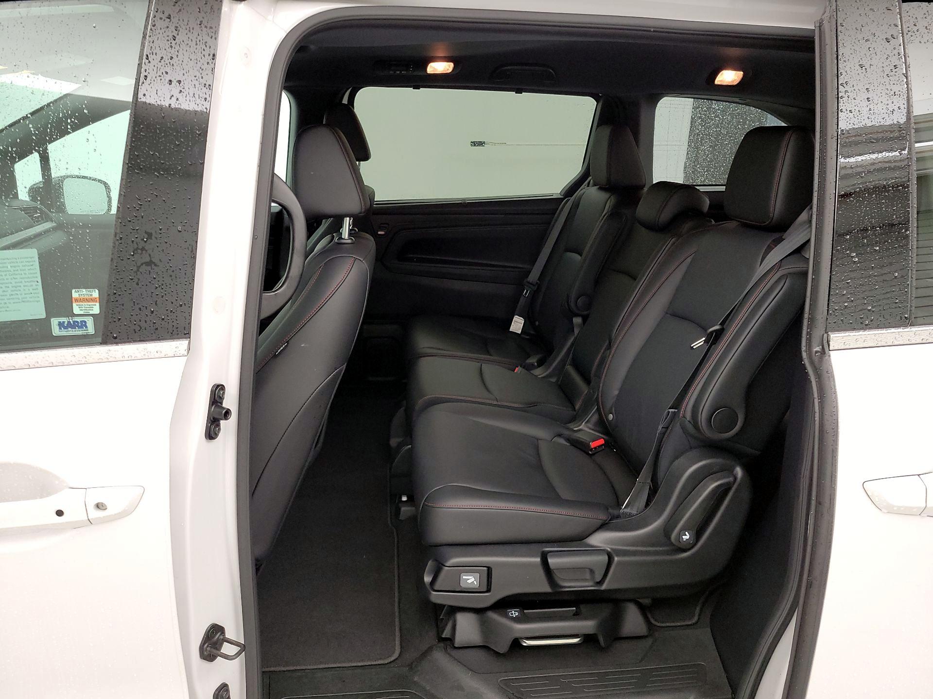 Thumbnail: 2025 Honda Odyssey - 10