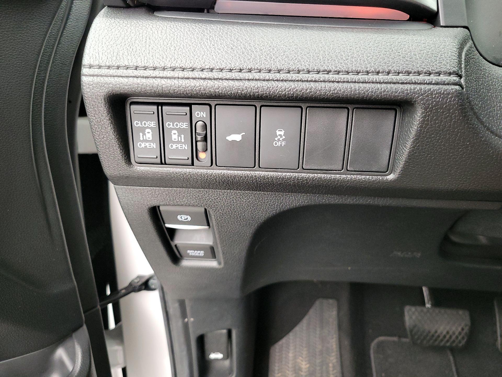 Thumbnail: 2025 Honda Odyssey - 13