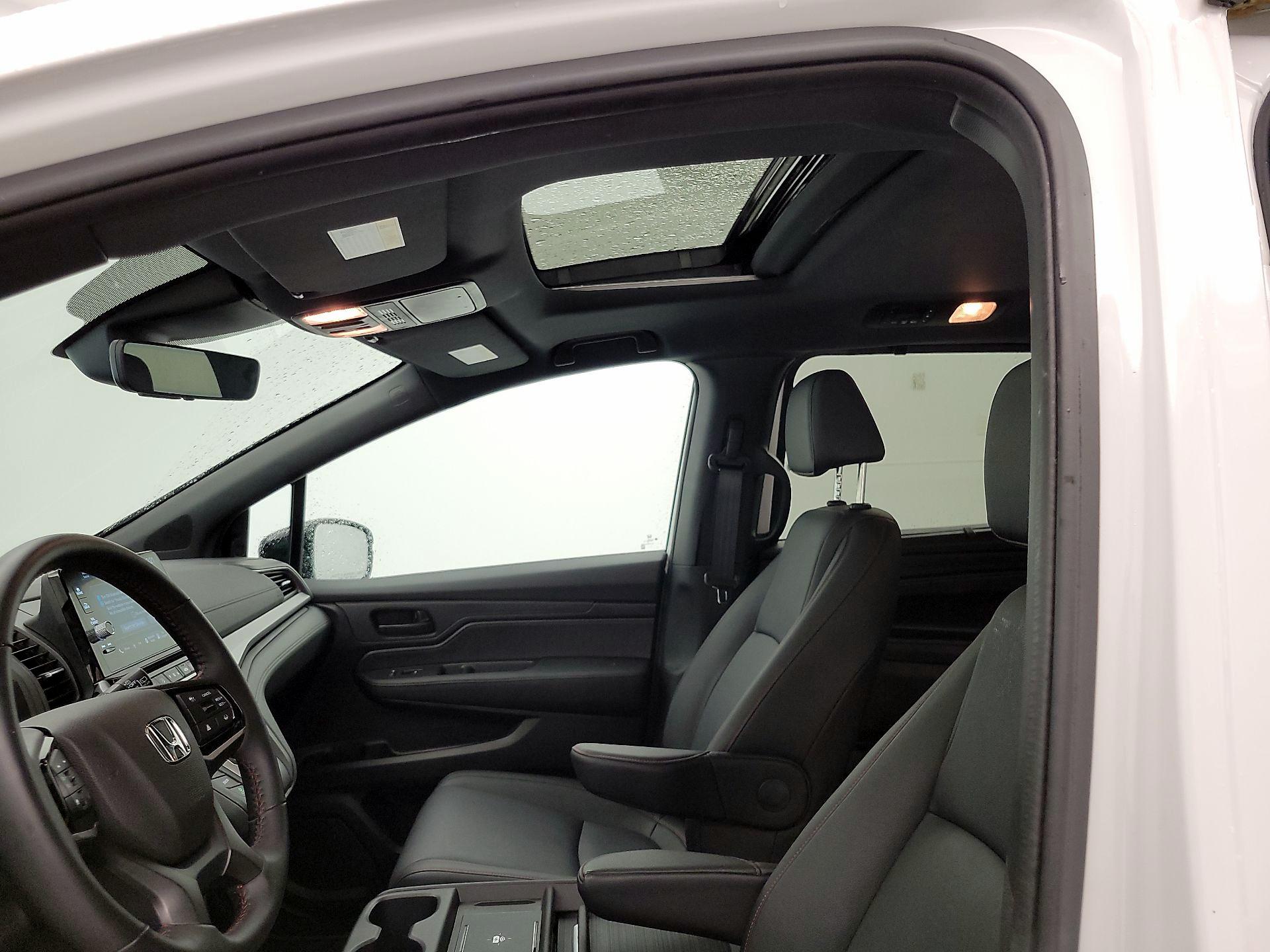 Thumbnail: 2025 Honda Odyssey - 19