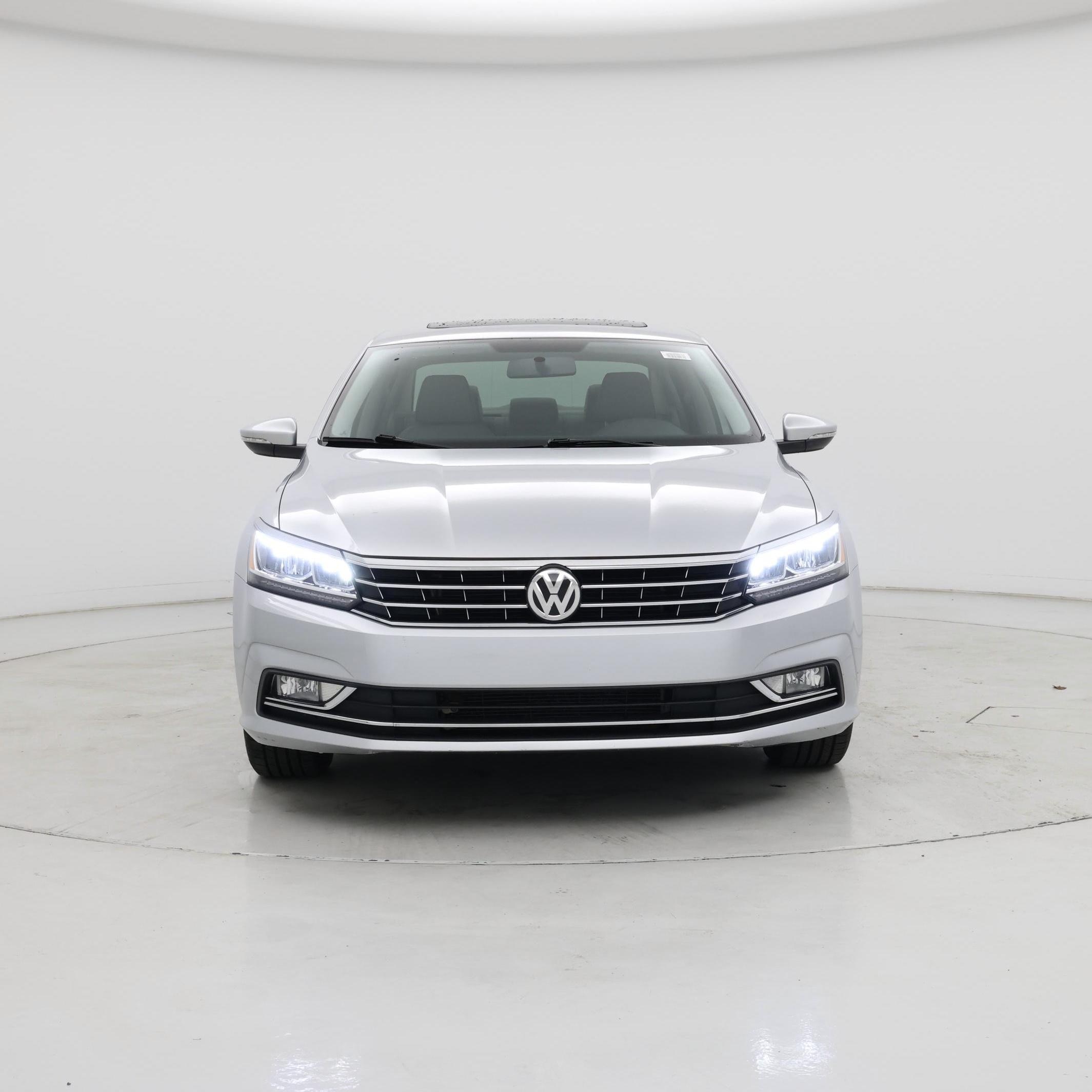 Thumbnail: 2017 Volkswagen Passat - 5