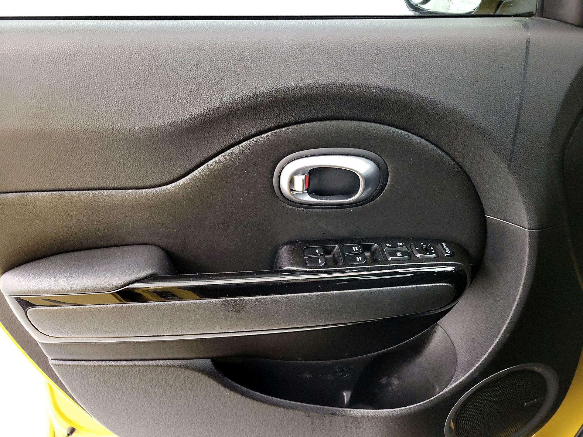 Thumbnail: 2014 Kia Soul - 12