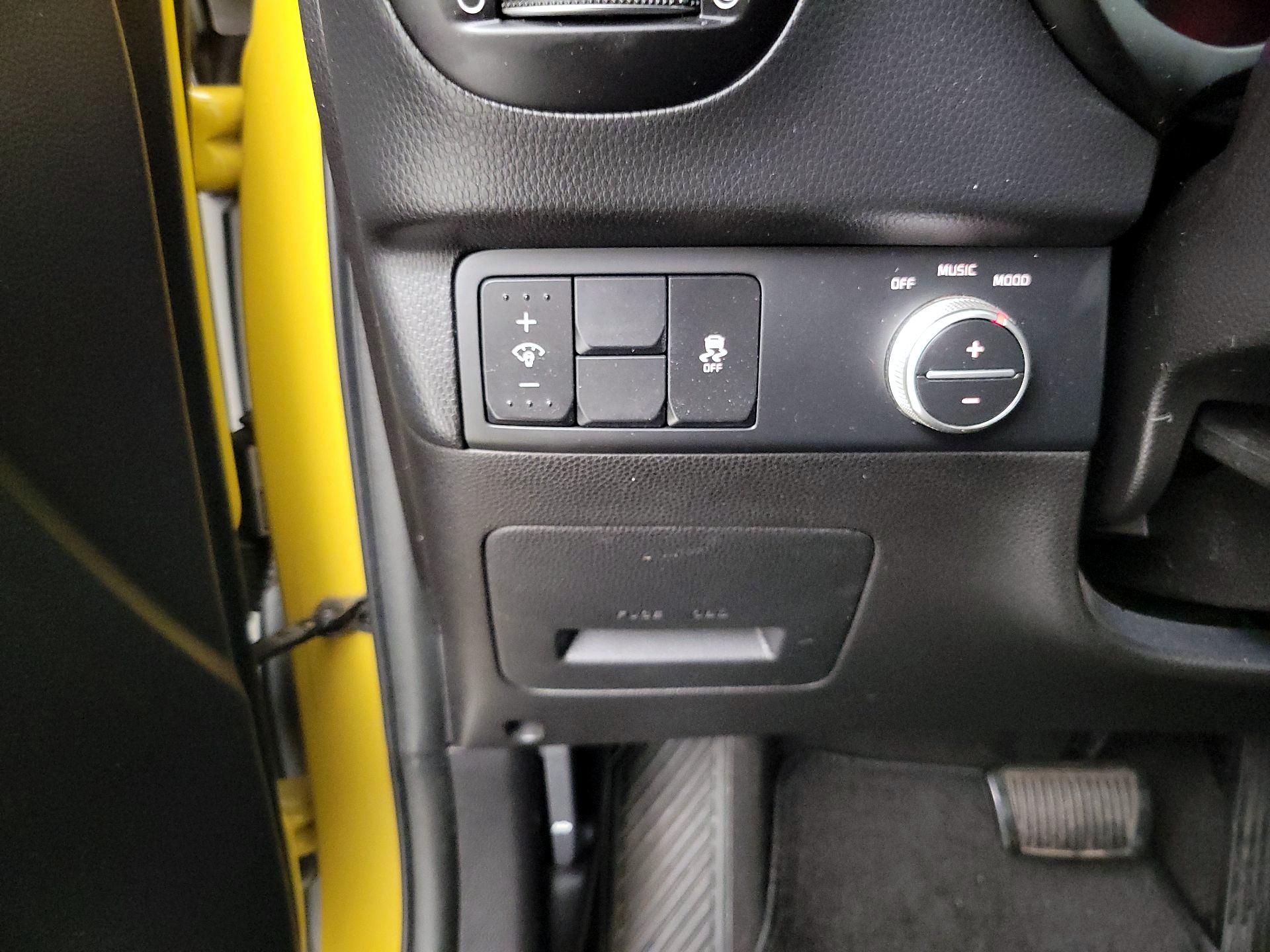 Thumbnail: 2014 Kia Soul - 13