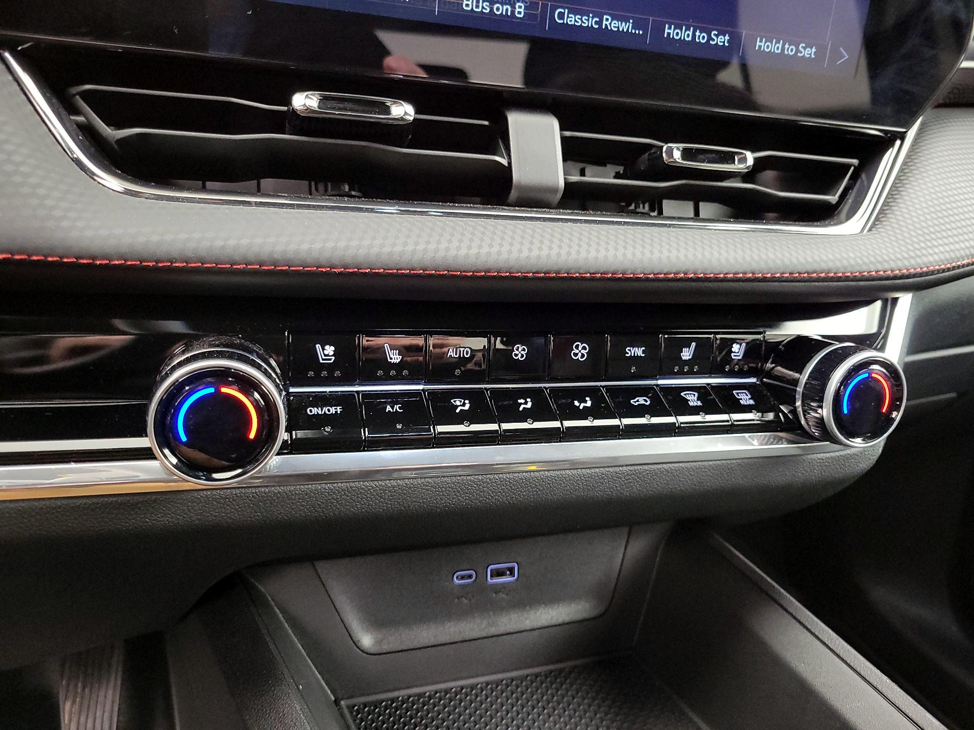 Thumbnail: 2025 Chevrolet Equinox - 17