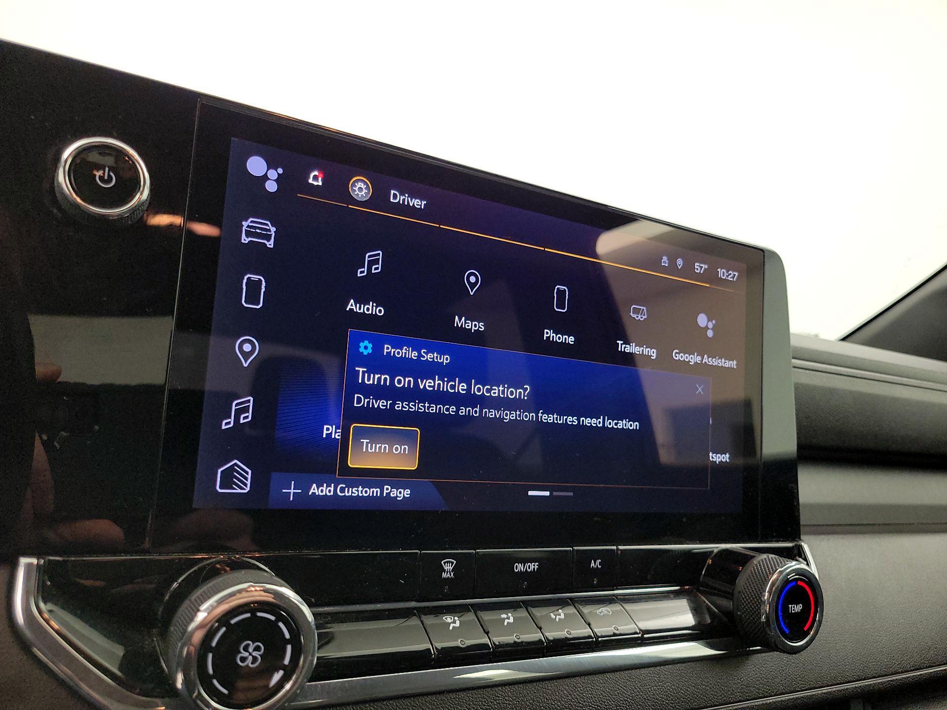 Thumbnail: 2023 Chevrolet Colorado - 14