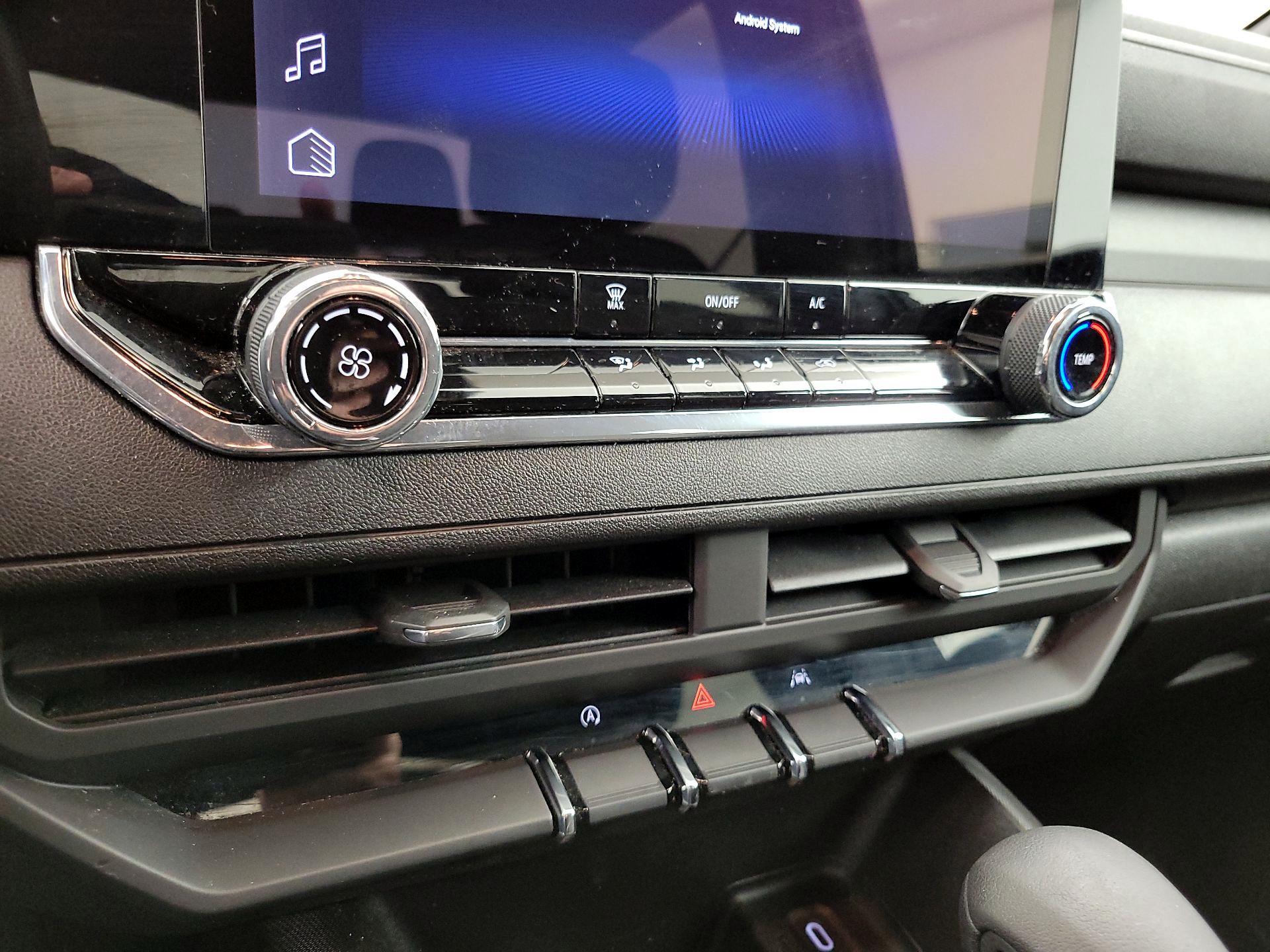 Thumbnail: 2023 Chevrolet Colorado - 17