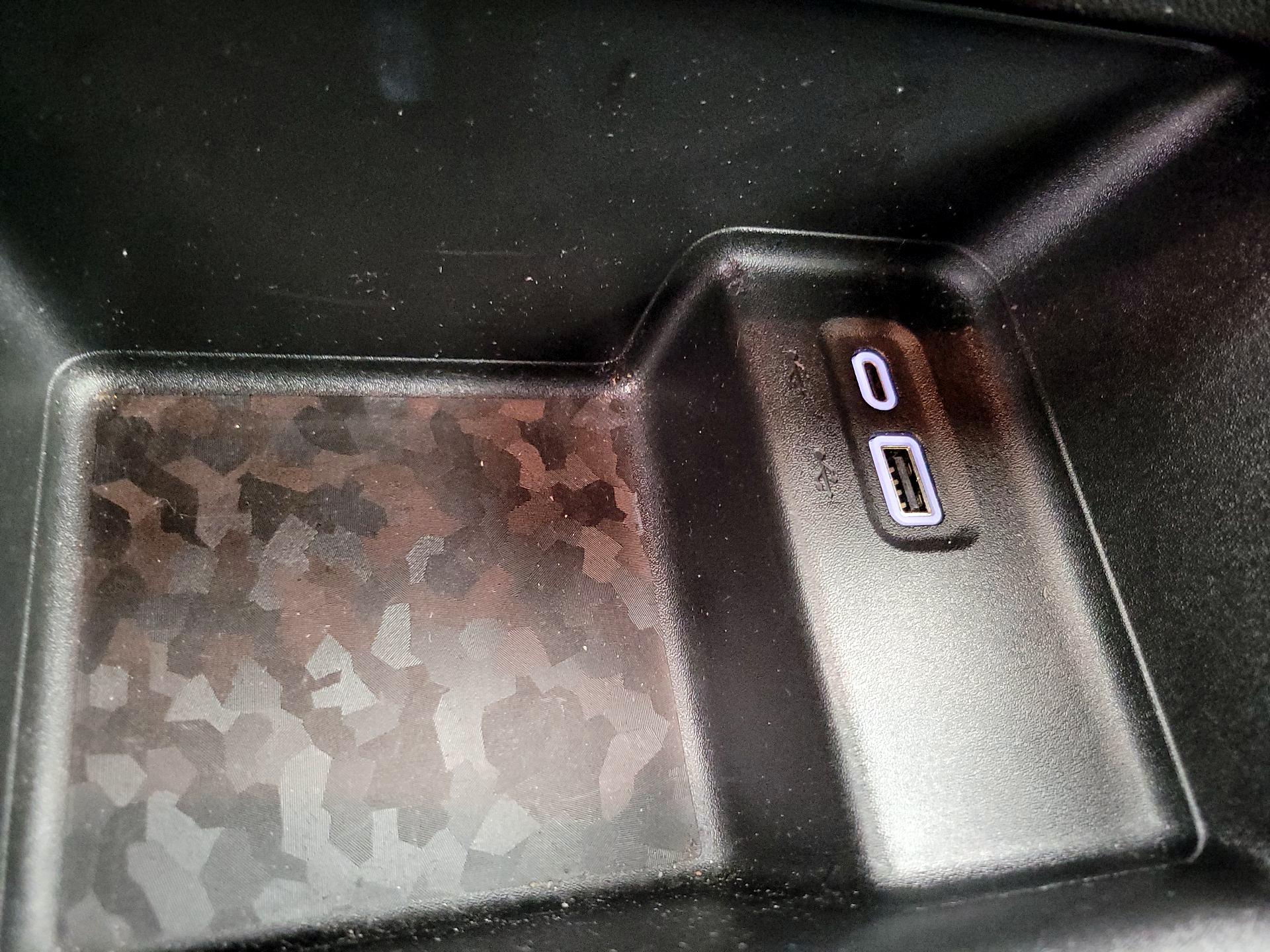 Thumbnail: 2023 Chevrolet Colorado - 19