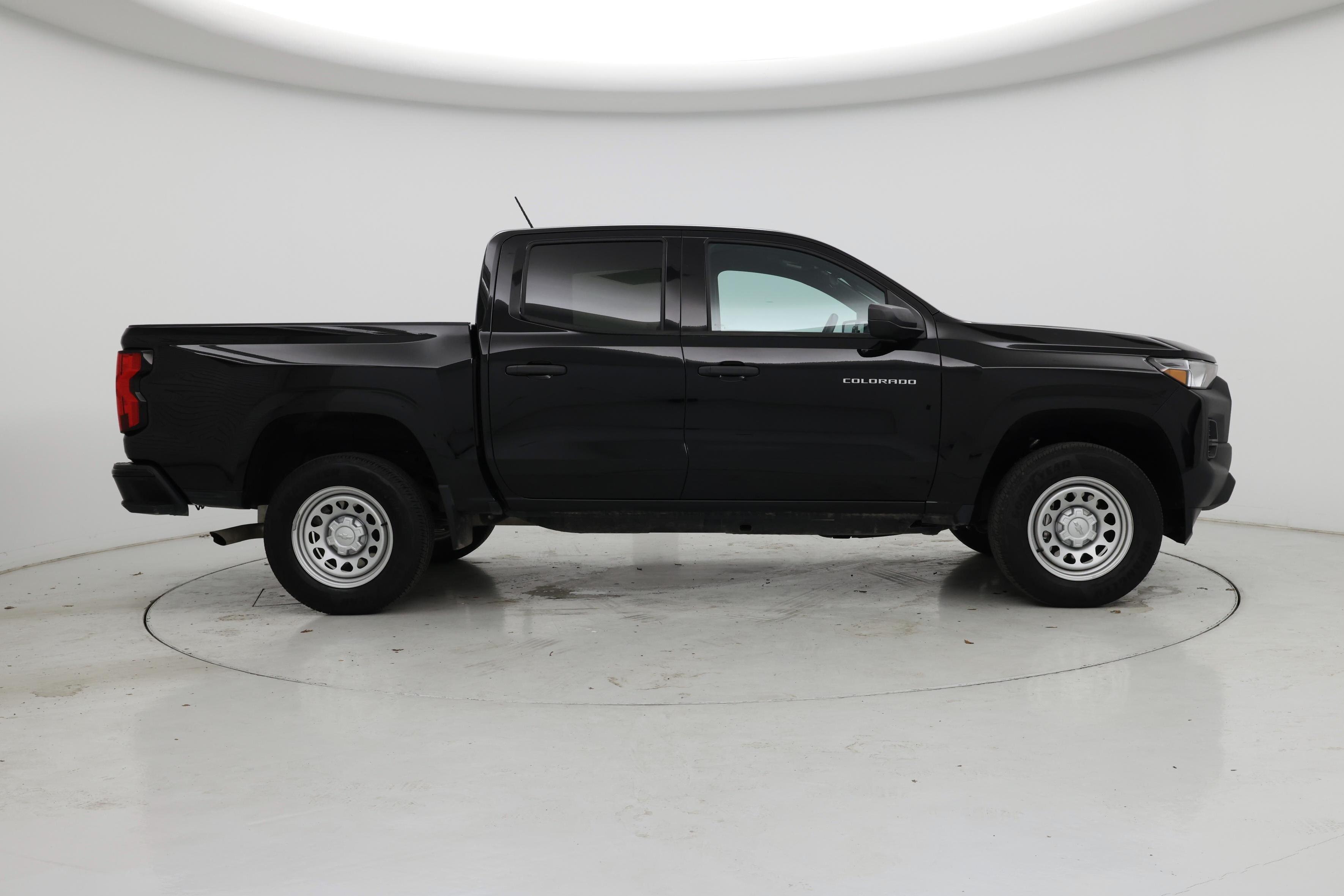 Thumbnail: 2023 Chevrolet Colorado - 7