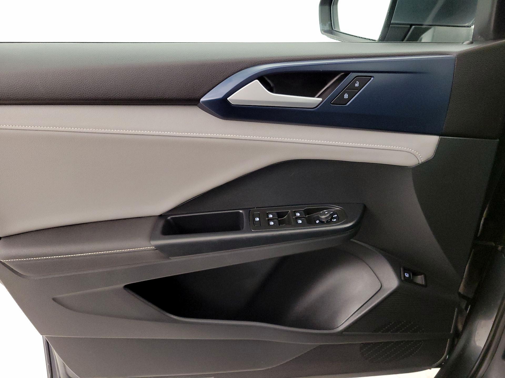 Thumbnail: 2024 Volkswagen Taos - 12