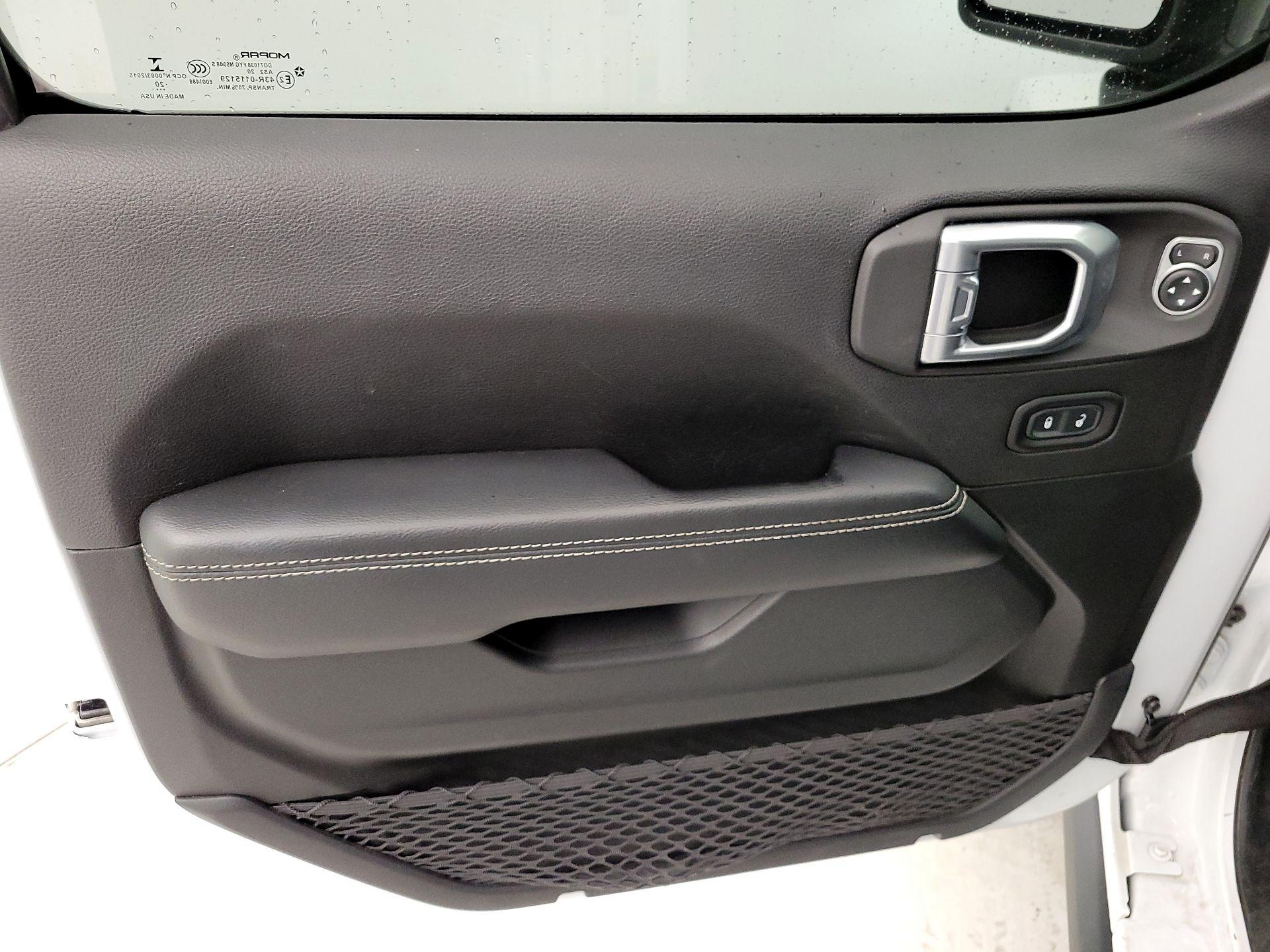 Thumbnail: 2020 Jeep Wrangler - 12