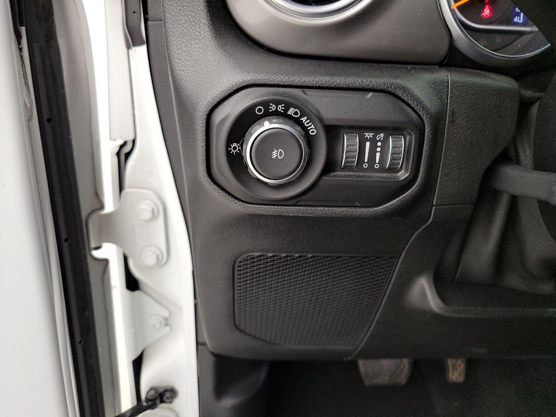 Thumbnail: 2020 Jeep Wrangler - 13