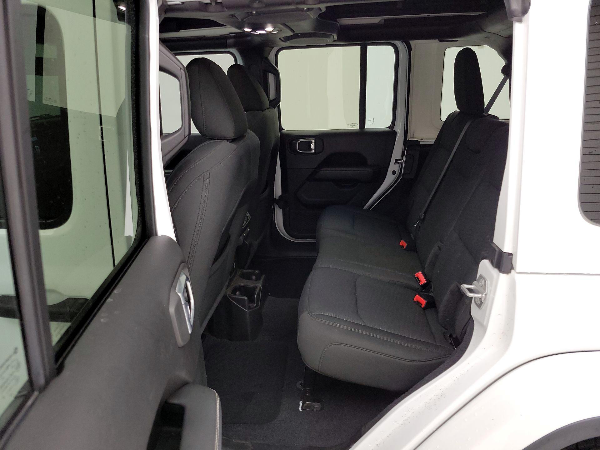 Thumbnail: 2020 Jeep Wrangler - 20