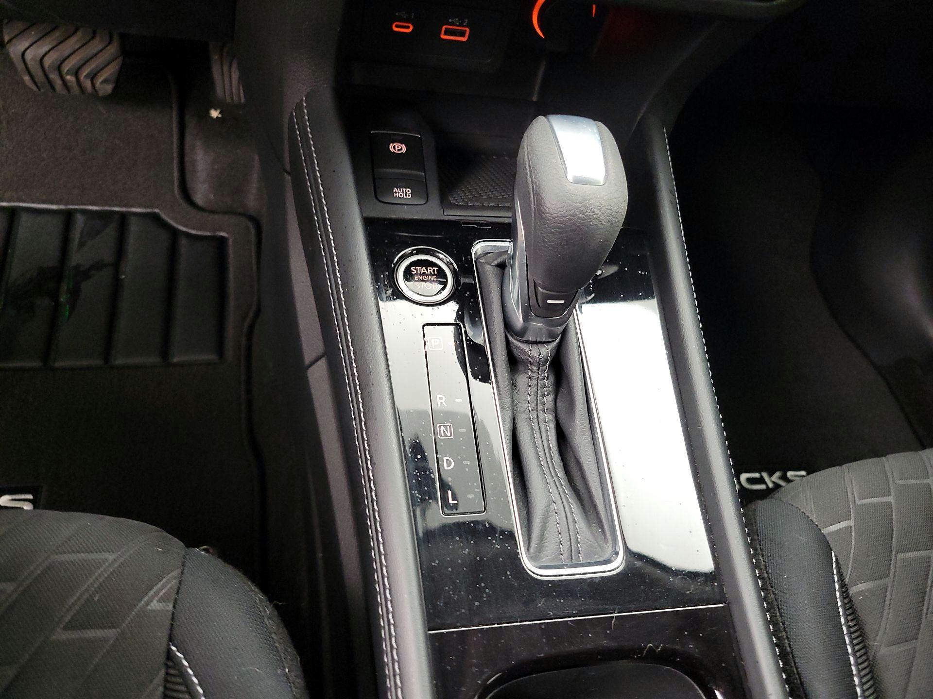 Thumbnail: 2022 Nissan Kicks - 17