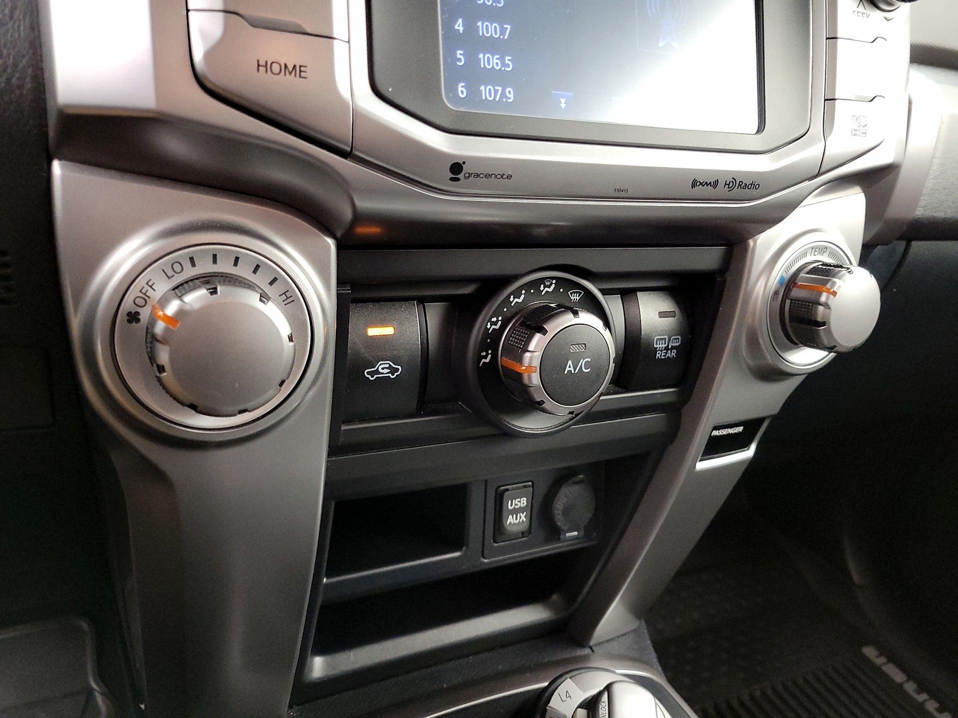 Thumbnail: 2019 Toyota 4Runner - 17