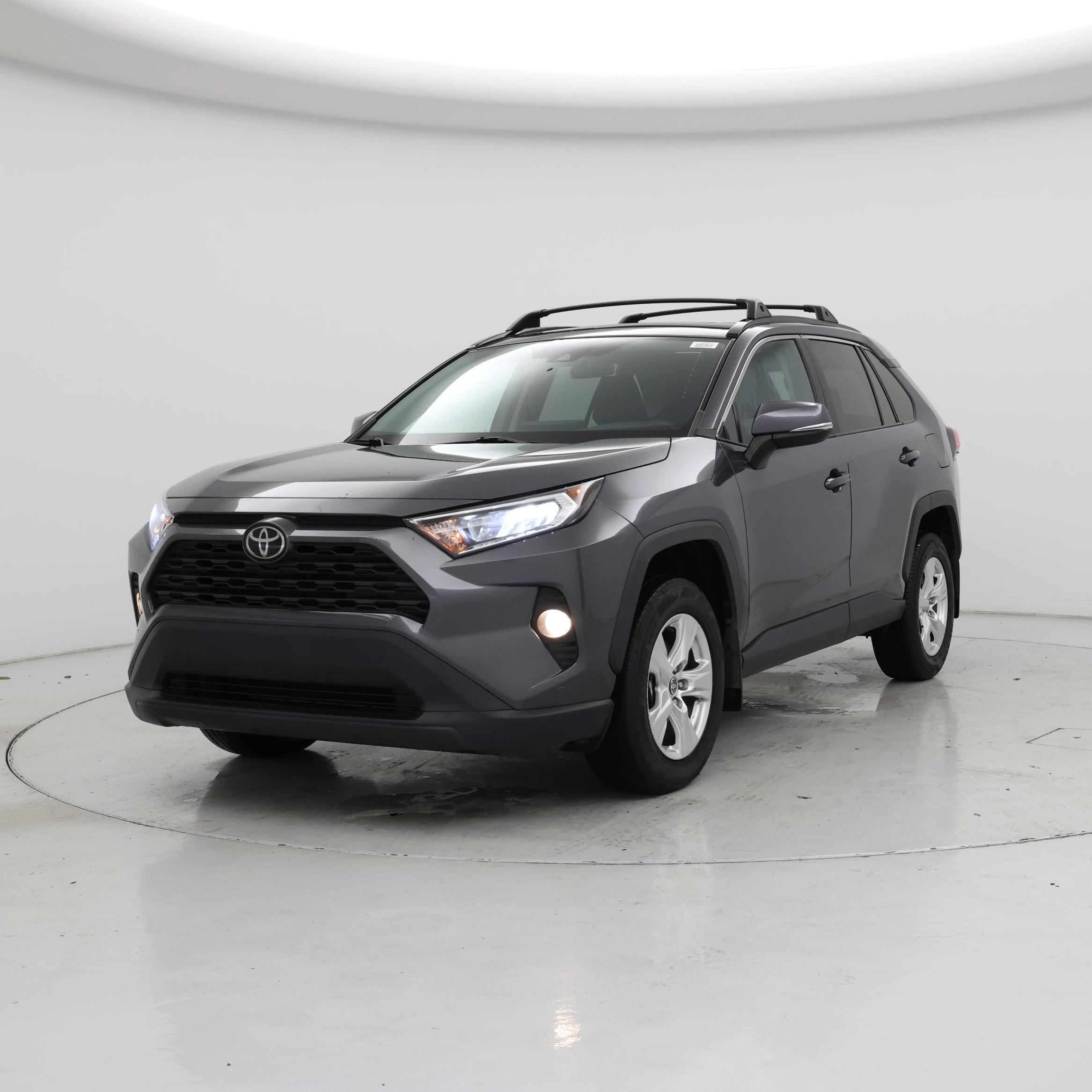 Thumbnail: 2021 Toyota RAV4 - 4