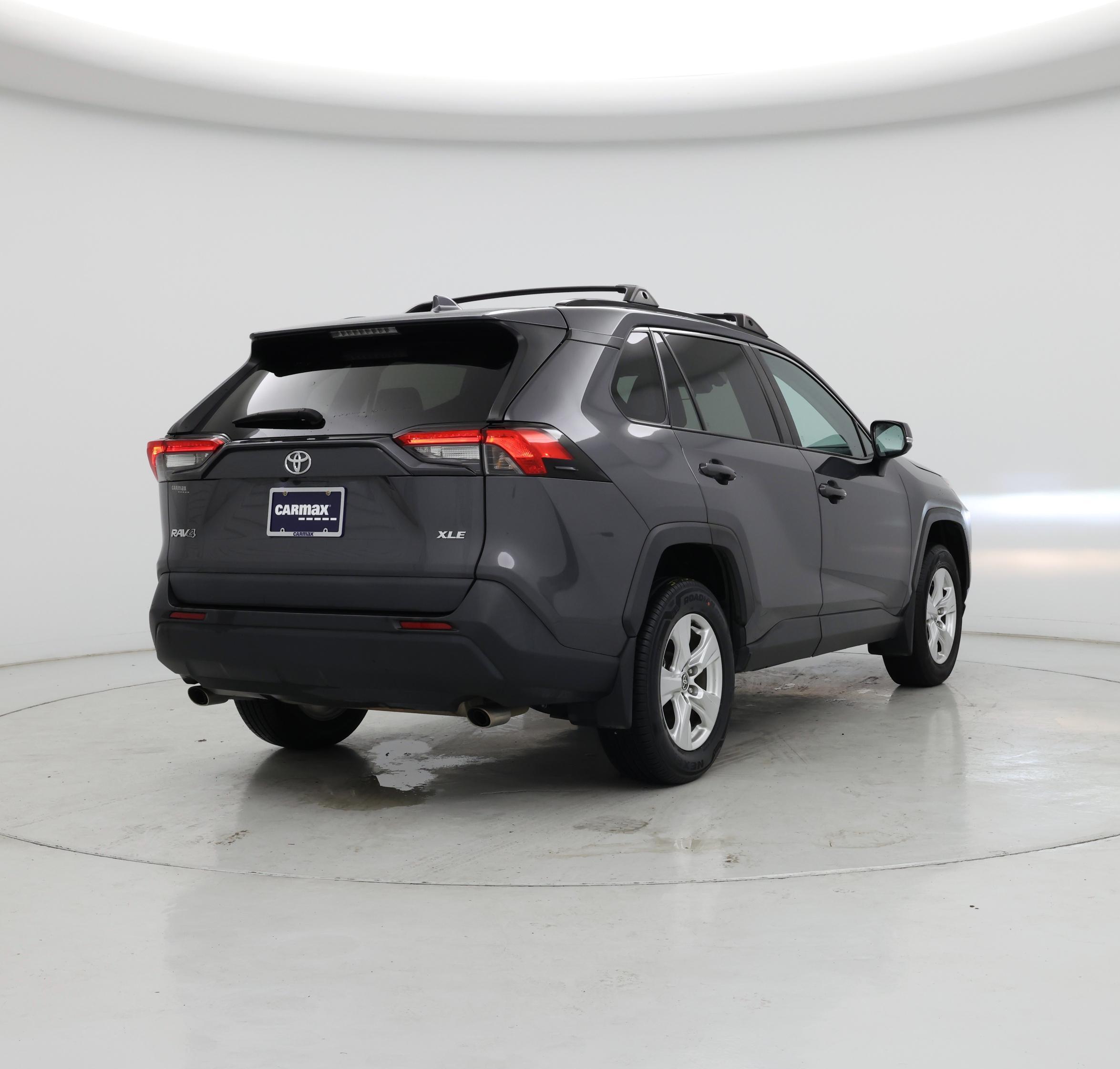 Thumbnail: 2021 Toyota RAV4 - 8