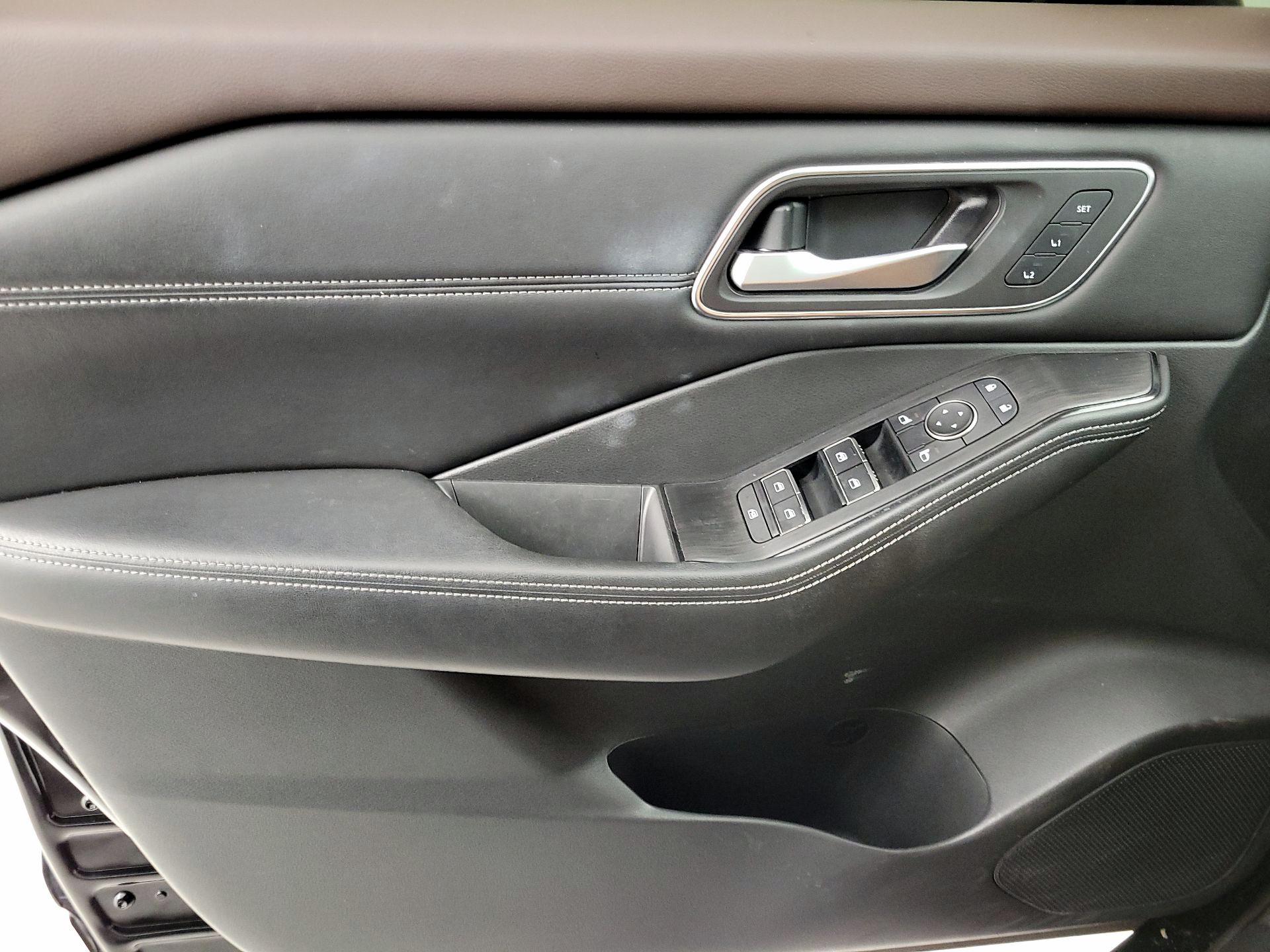 Thumbnail: 2021 Nissan Rogue - 12