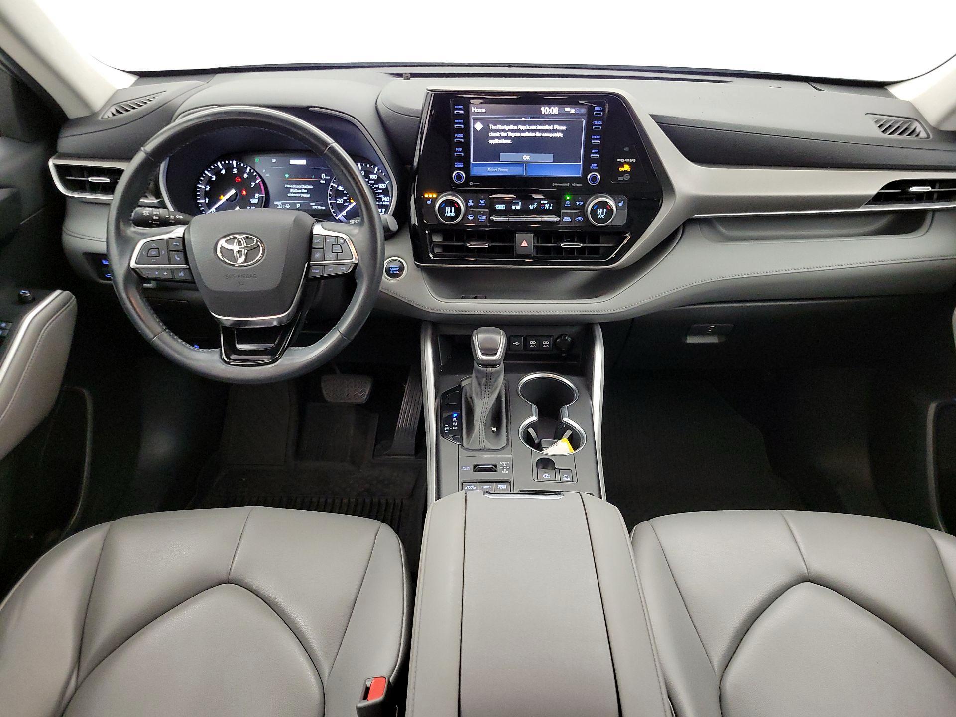 Thumbnail: 2021 Toyota Highlander - 11