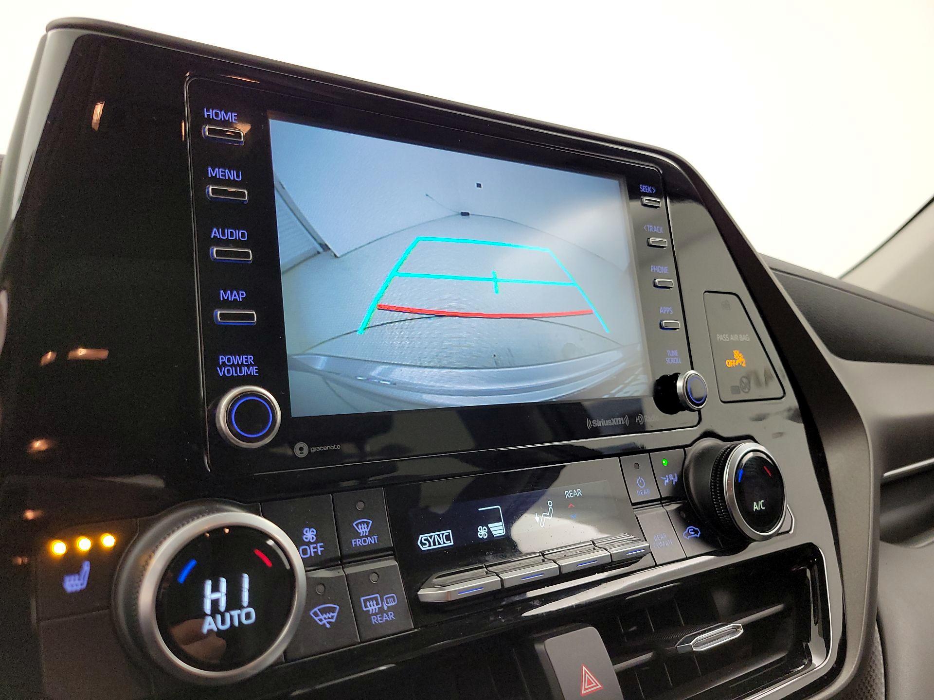 Thumbnail: 2021 Toyota Highlander - 14