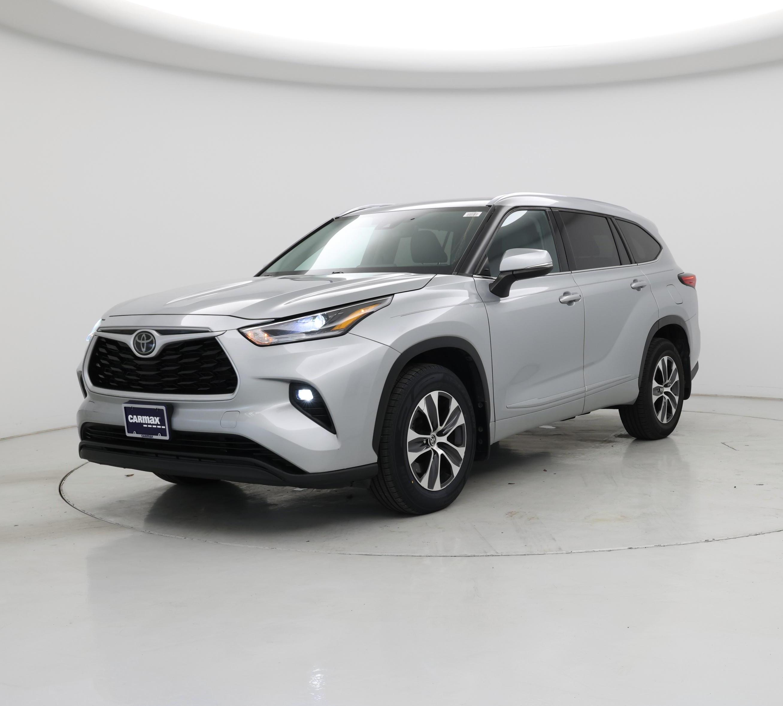 Thumbnail: 2021 Toyota Highlander - 4