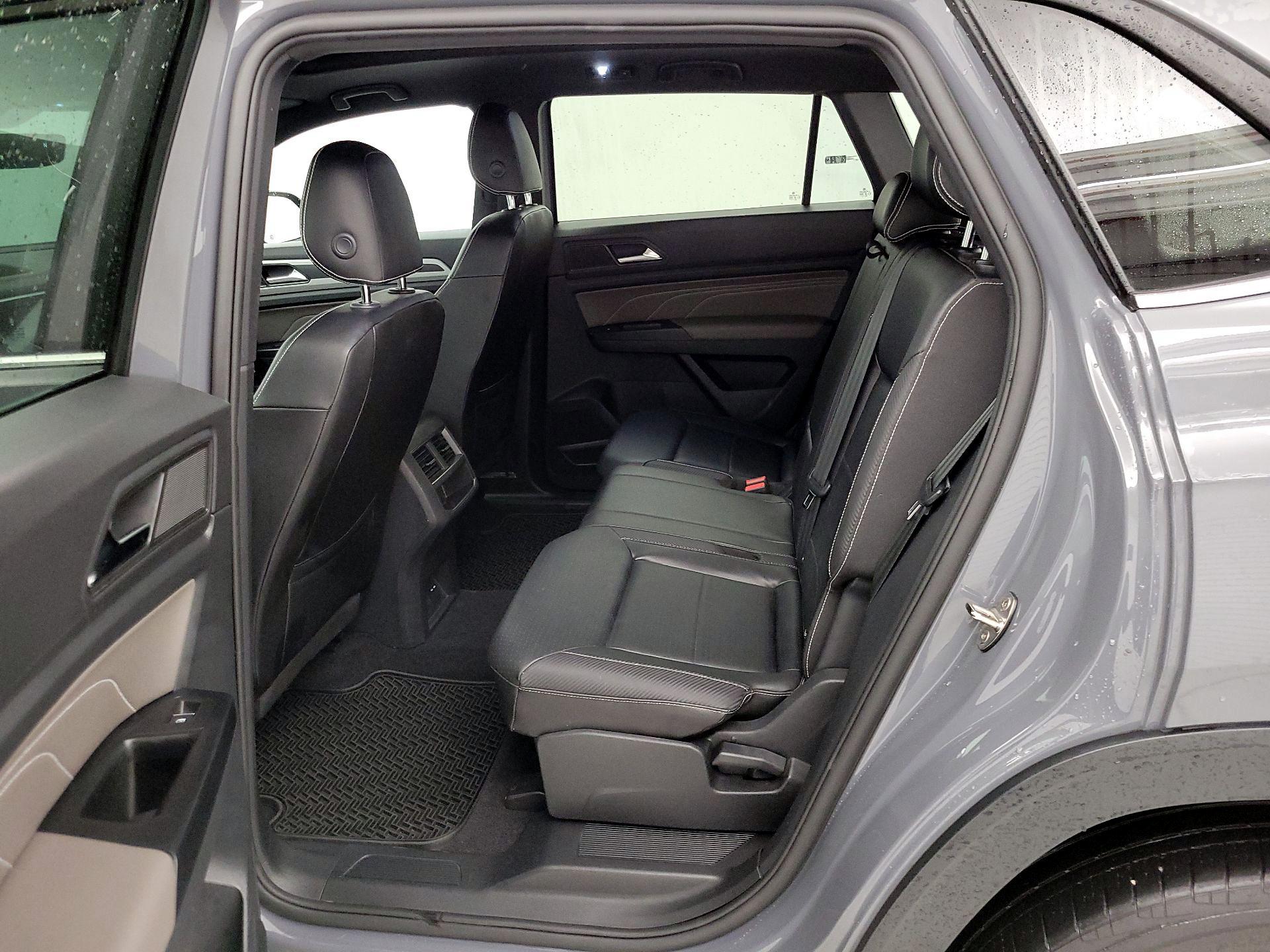 Thumbnail: 2021 Volkswagen Atlas - 19