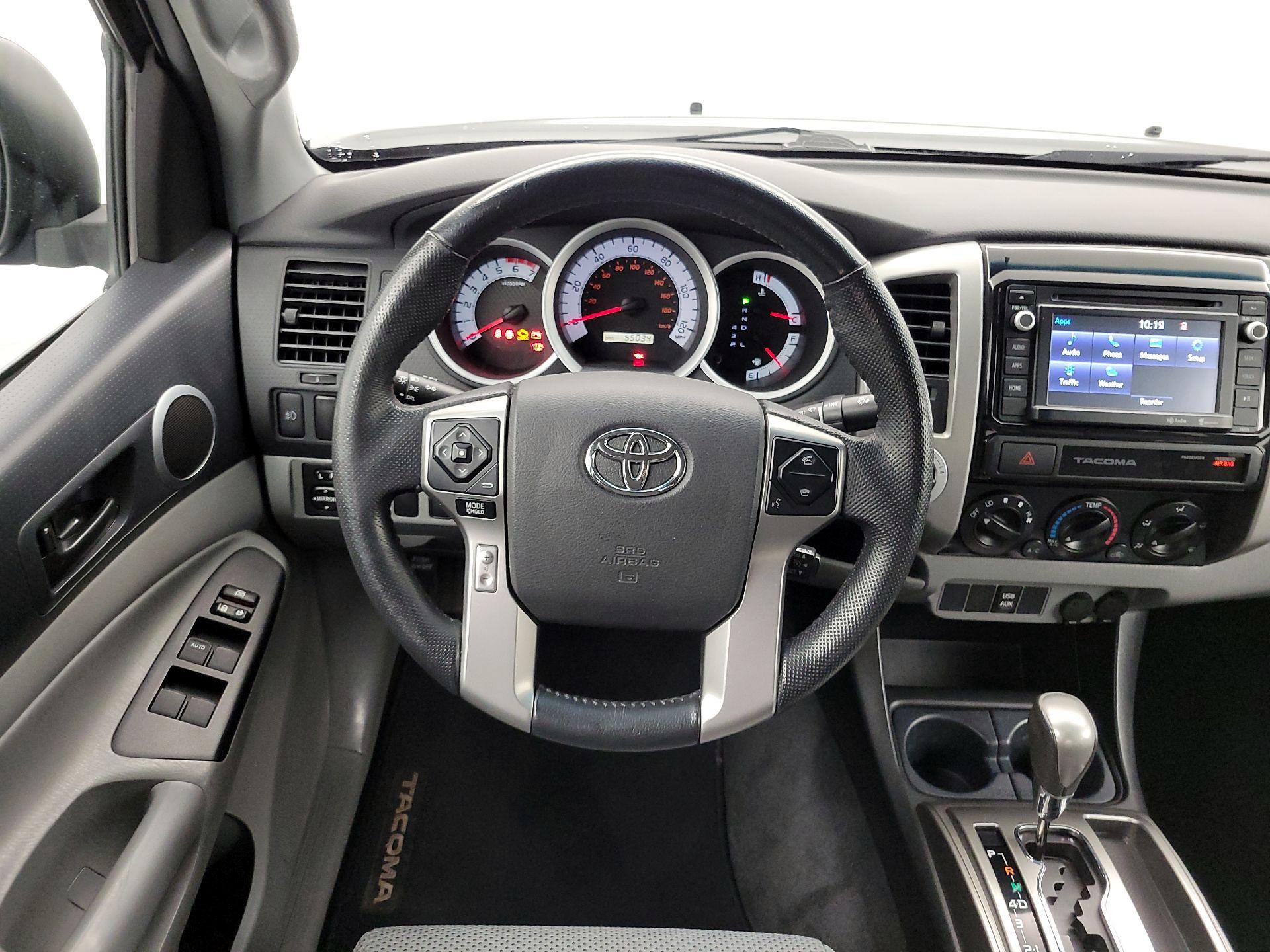 Thumbnail: 2015 Toyota Tacoma - 10