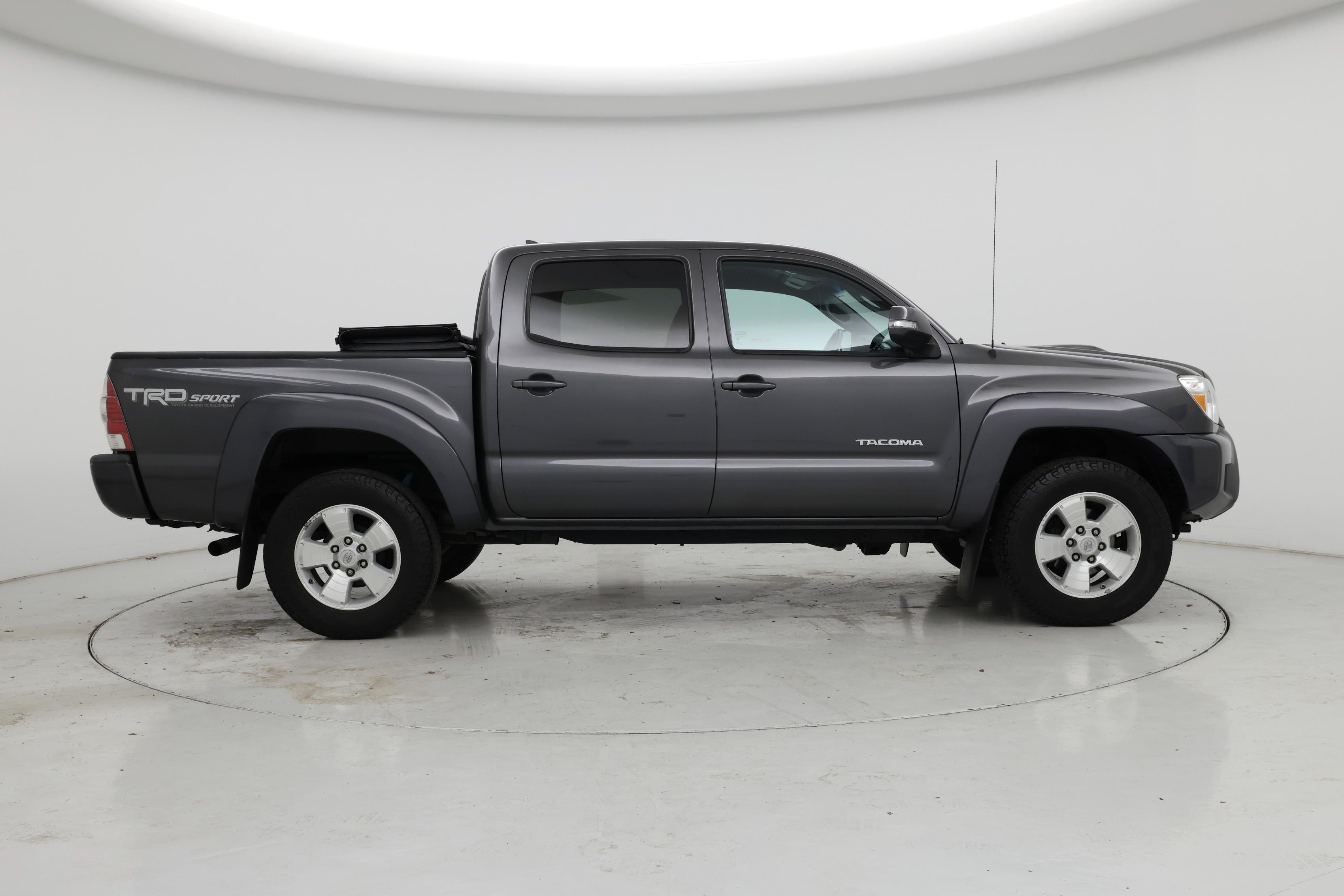 Thumbnail: 2015 Toyota Tacoma - 7
