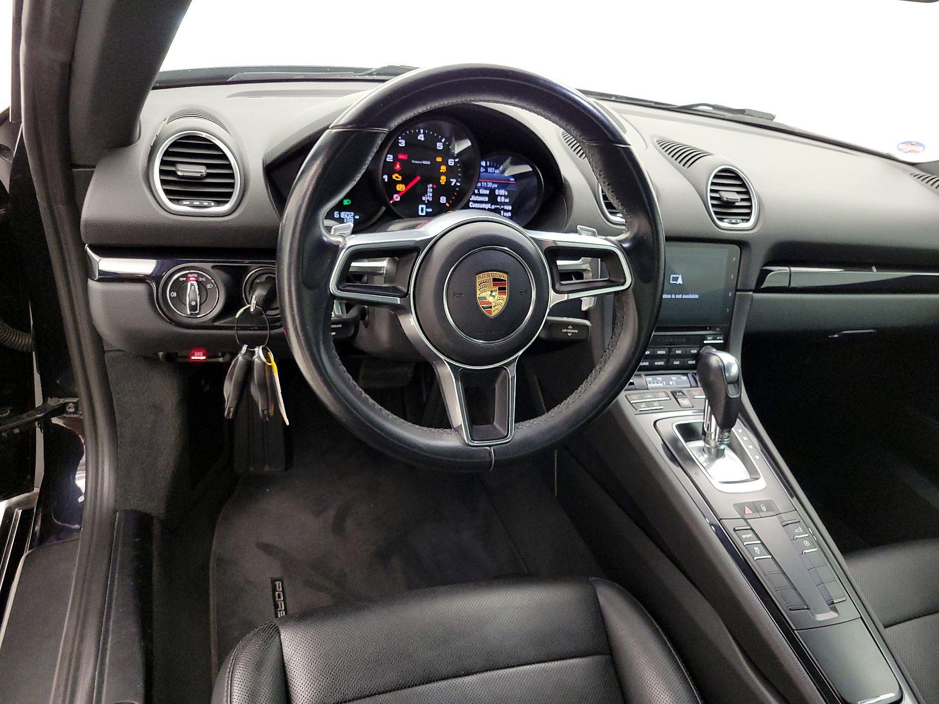 Thumbnail: 2018 Porsche 718 Cayman - 10