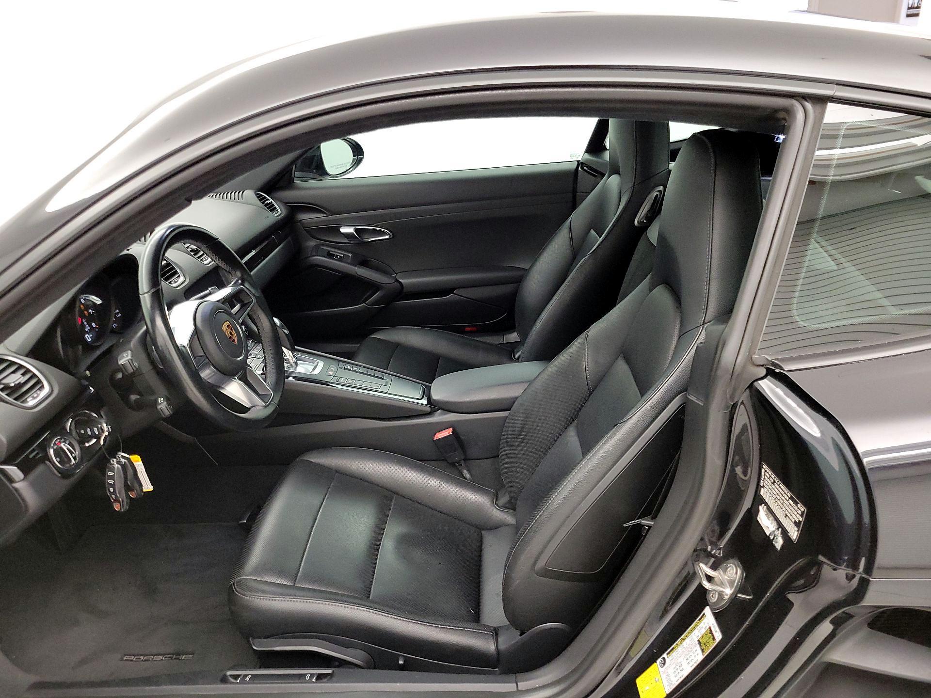 Thumbnail: 2018 Porsche 718 Cayman - 11