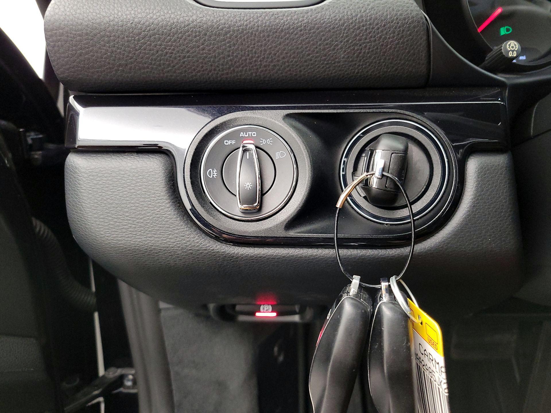 Thumbnail: 2018 Porsche 718 Cayman - 13