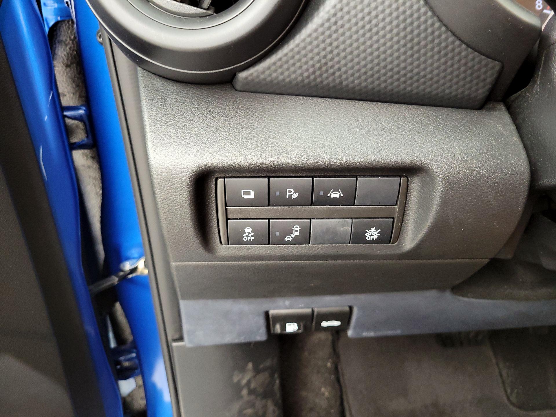 Thumbnail: 2023 Toyota Corolla - 13