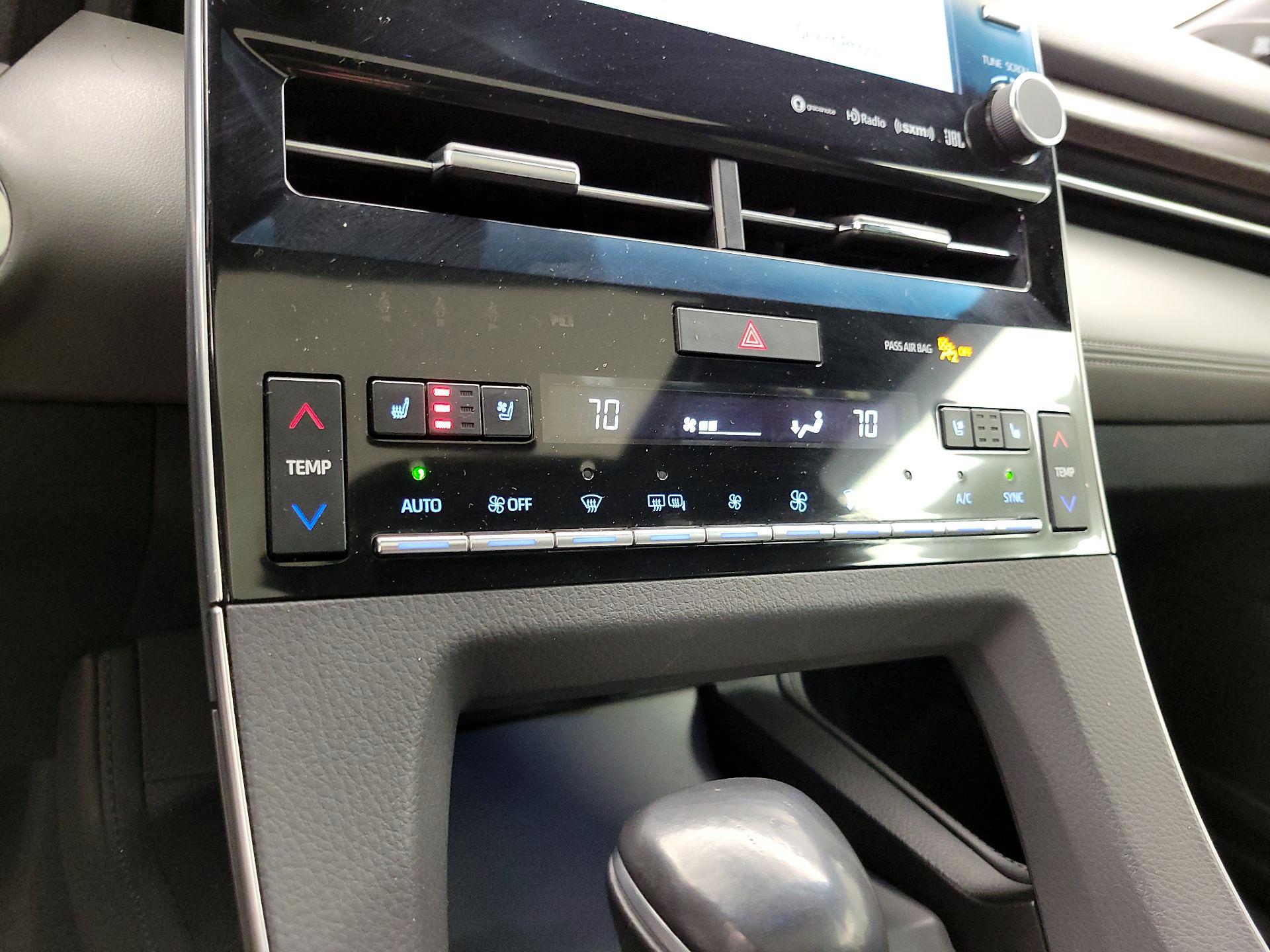 Thumbnail: 2019 Toyota Avalon - 17